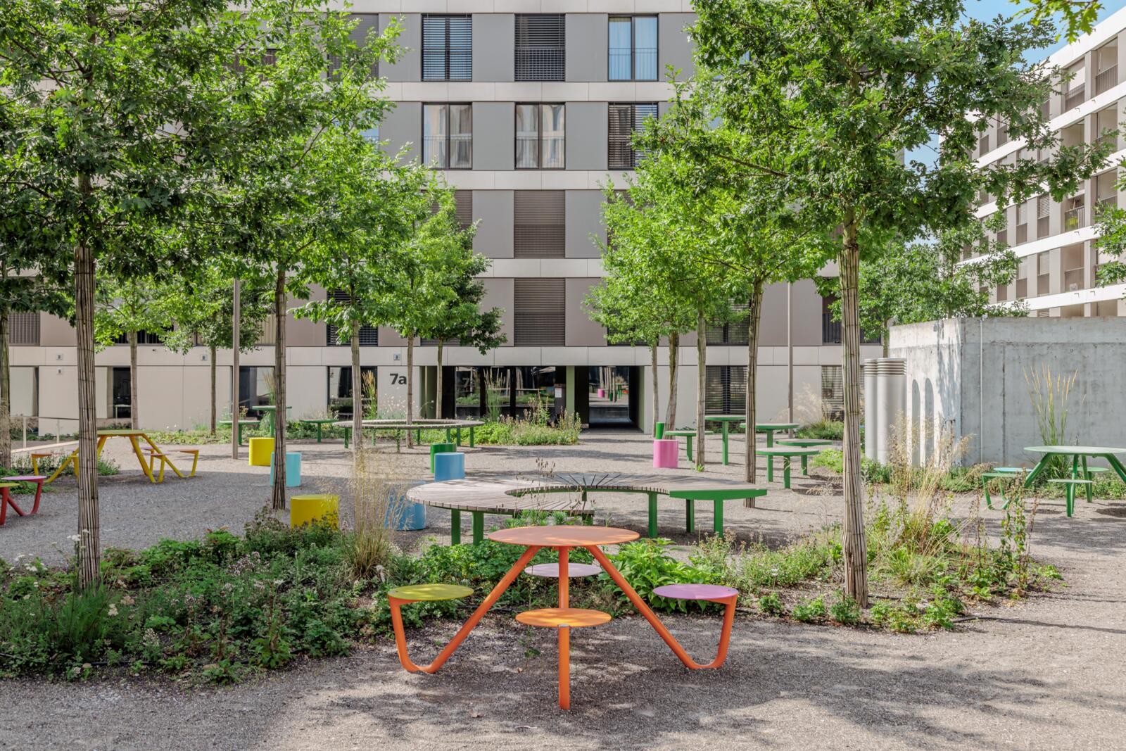 Gestaltung der Velopa auf KWC-Areal in Unterkulm