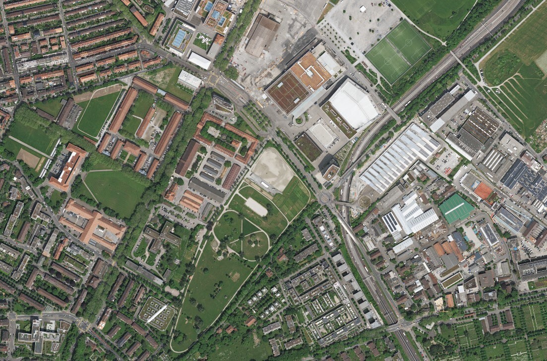 Luftbild des Springgarten-Areals in der Stadt Bern