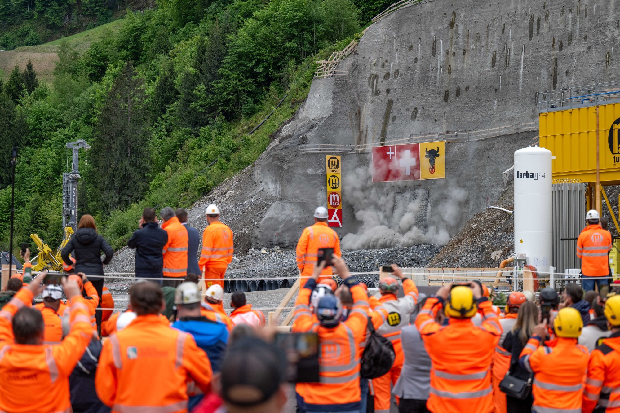 Sprengung für Vortrieb von Morschacher-Tunnel