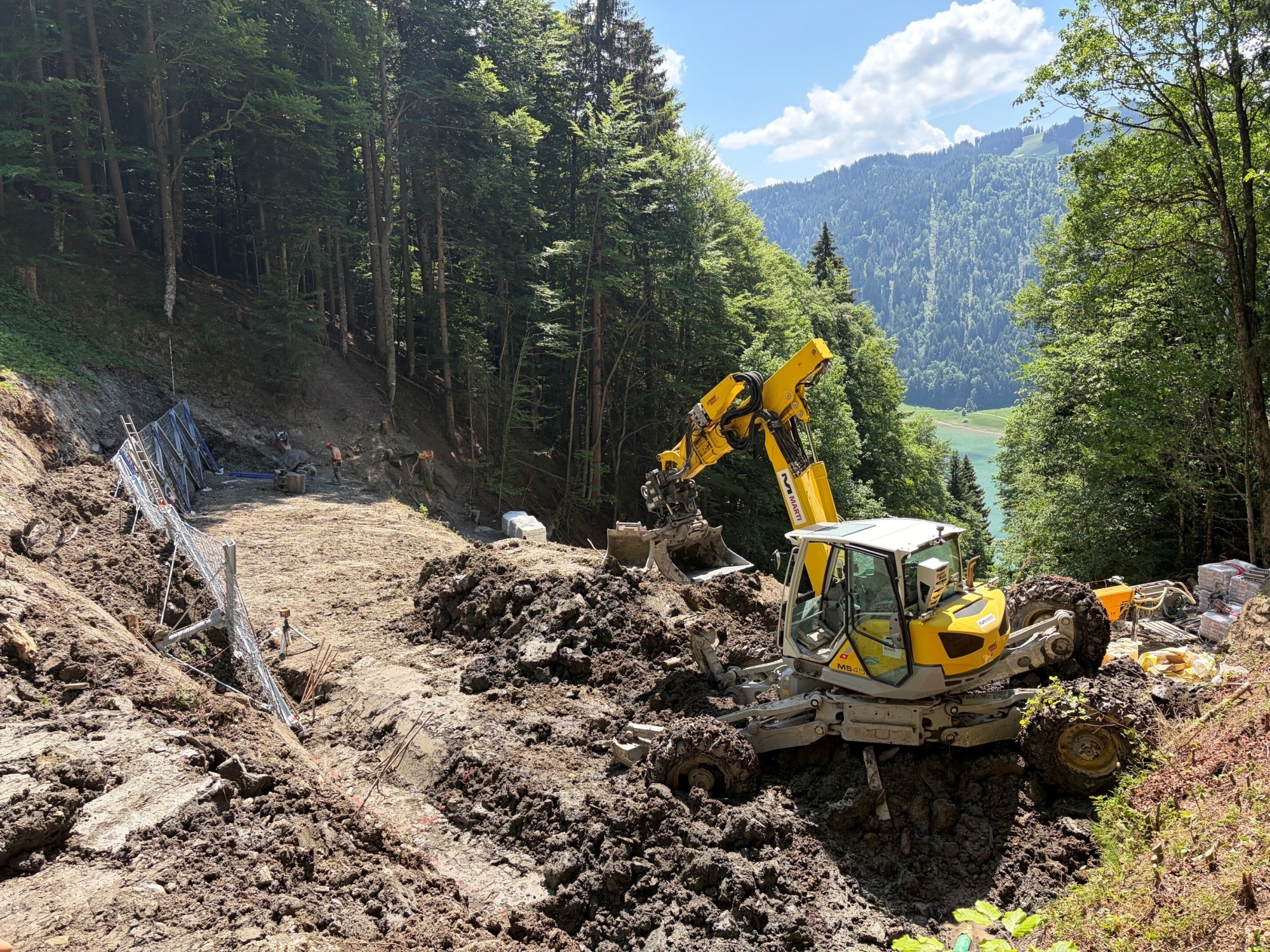 Schutzbauten für Siedlung Ruostel in Euthal SZ