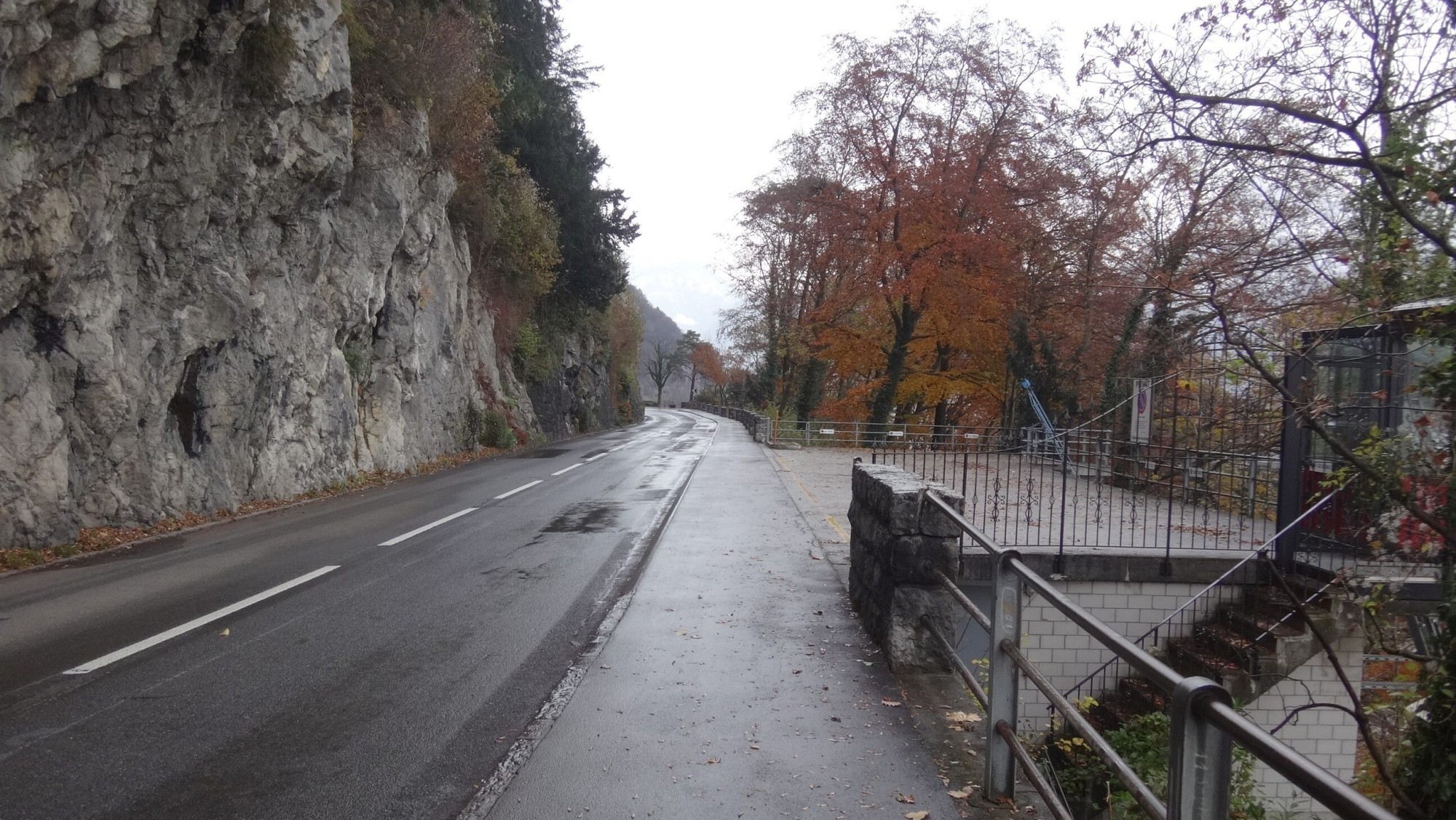 Hauptstrasse zwischen Gersau und Vitznau