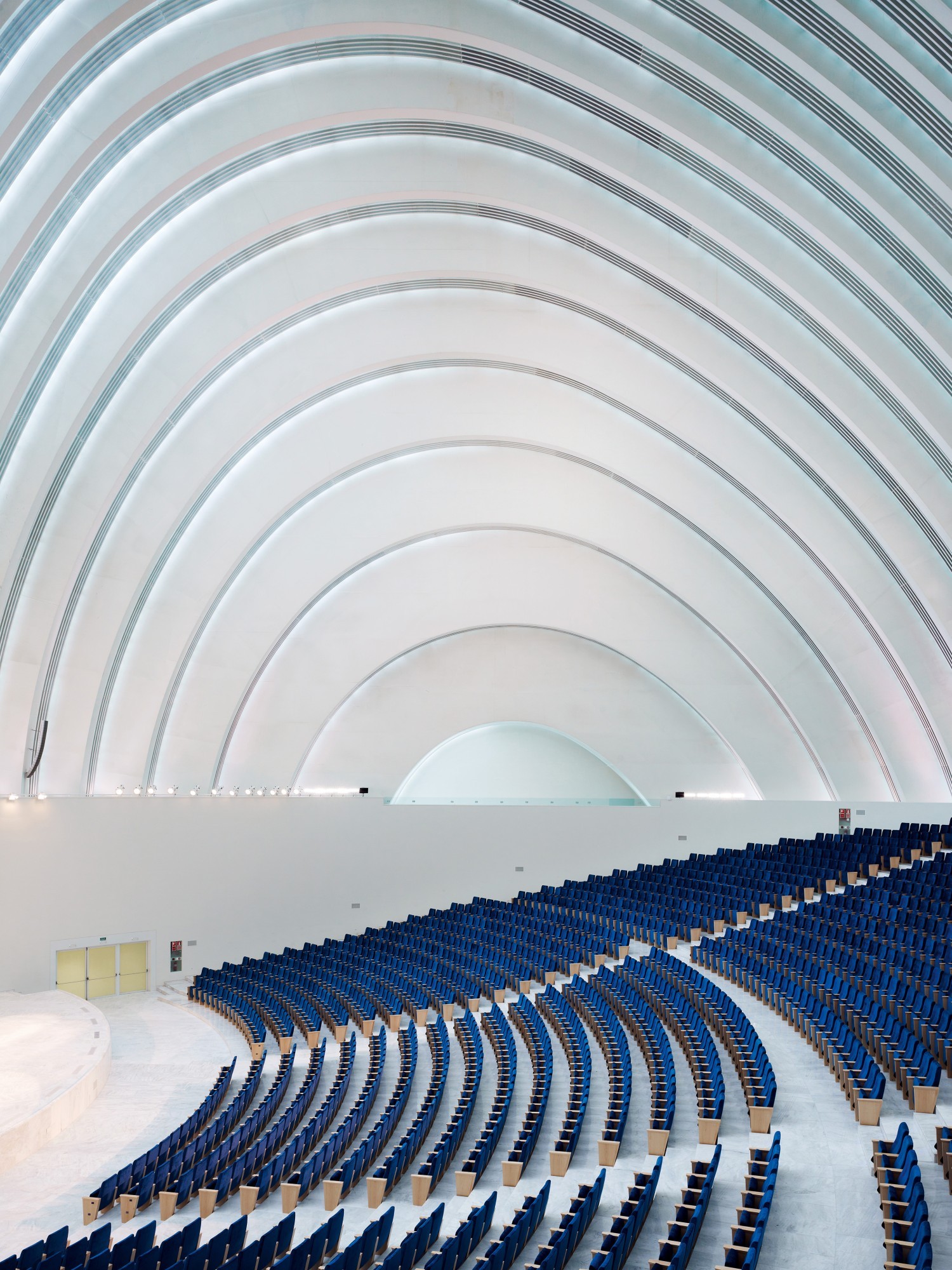 Conference and Exhibition, Center, Oviedo, Spanien, 2000-2011.