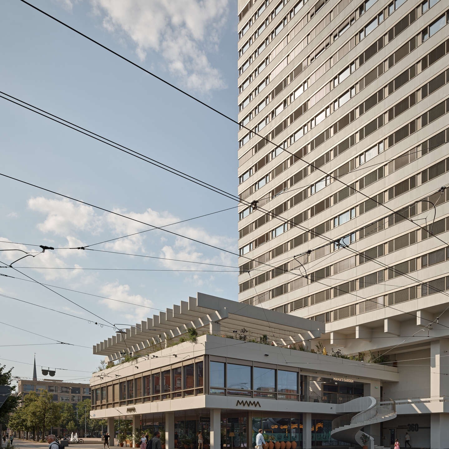 Hochhaus Oerlikon, Stadtbalkon