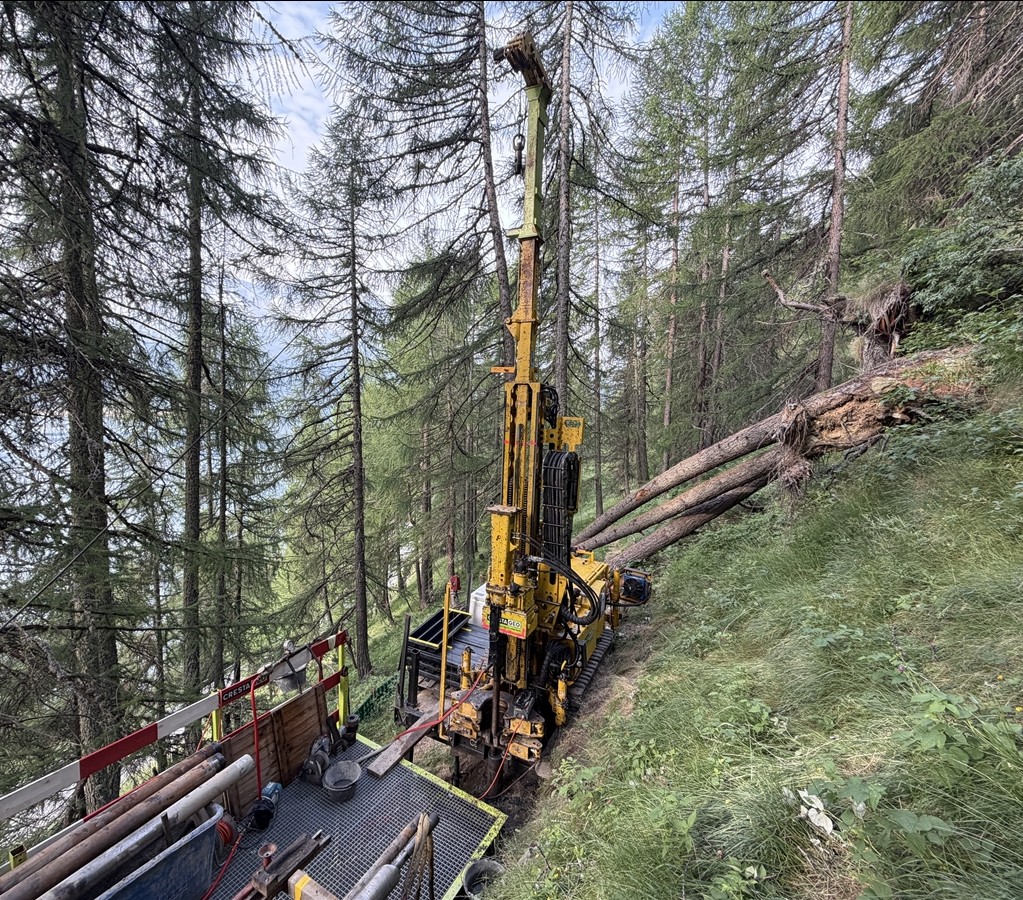 Bild 1_Bohrungen steiles Gelände__w_1200__h_0