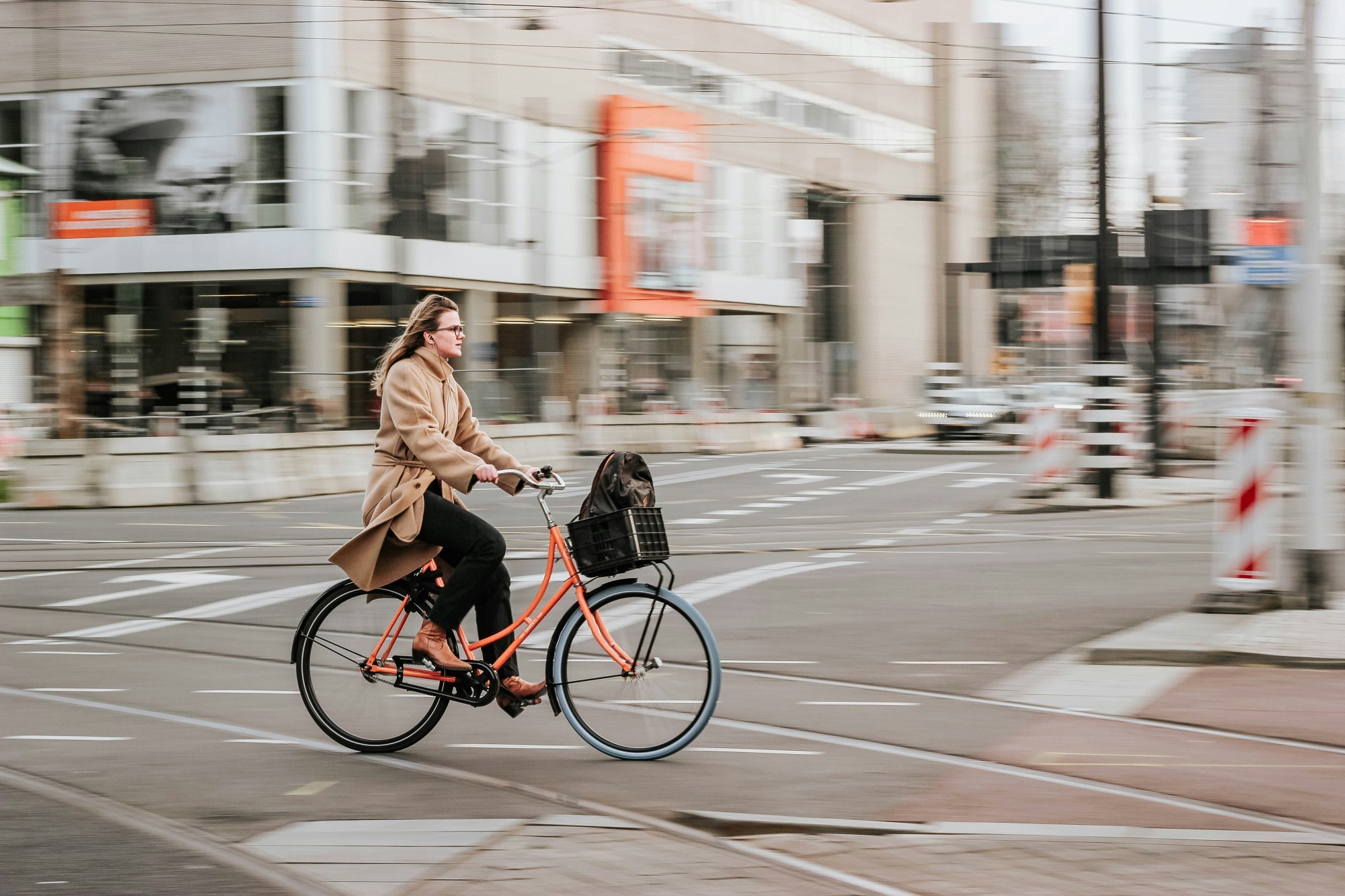 Symbolbild_Velo_micheile-henderson-unsplash