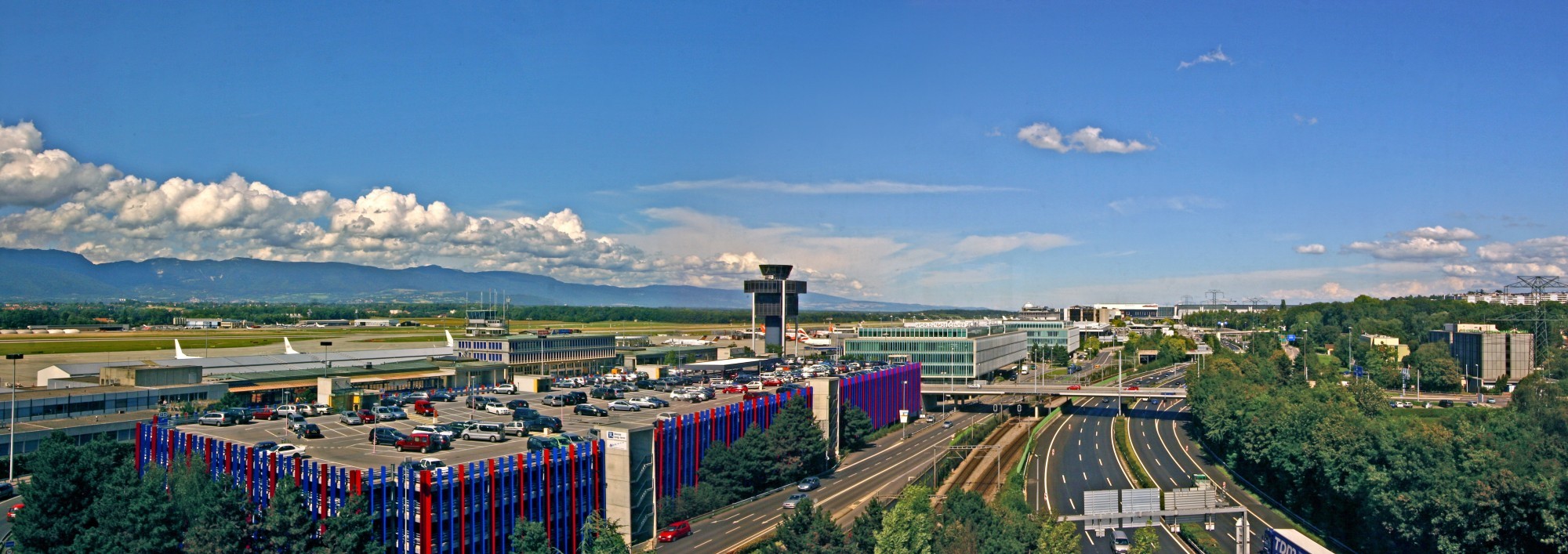 Panorama Flughafen Genf.
