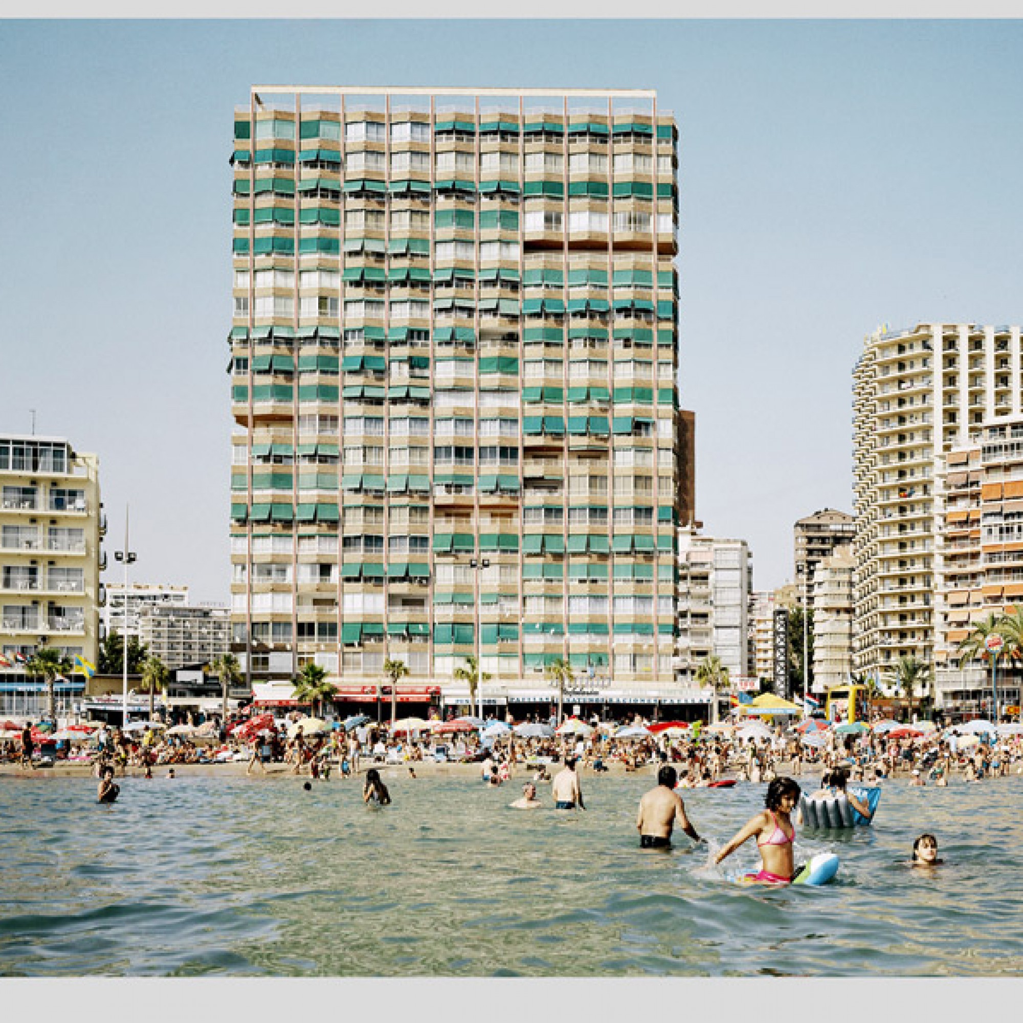 Playa Levante, Benidorn, Spanien (Tobias Madörin, Scheidgger & Spiess)