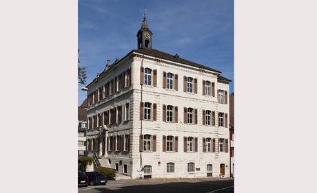 Rathaus Delsberg (wikimedia.org, Roland Zumbuehl, CC)