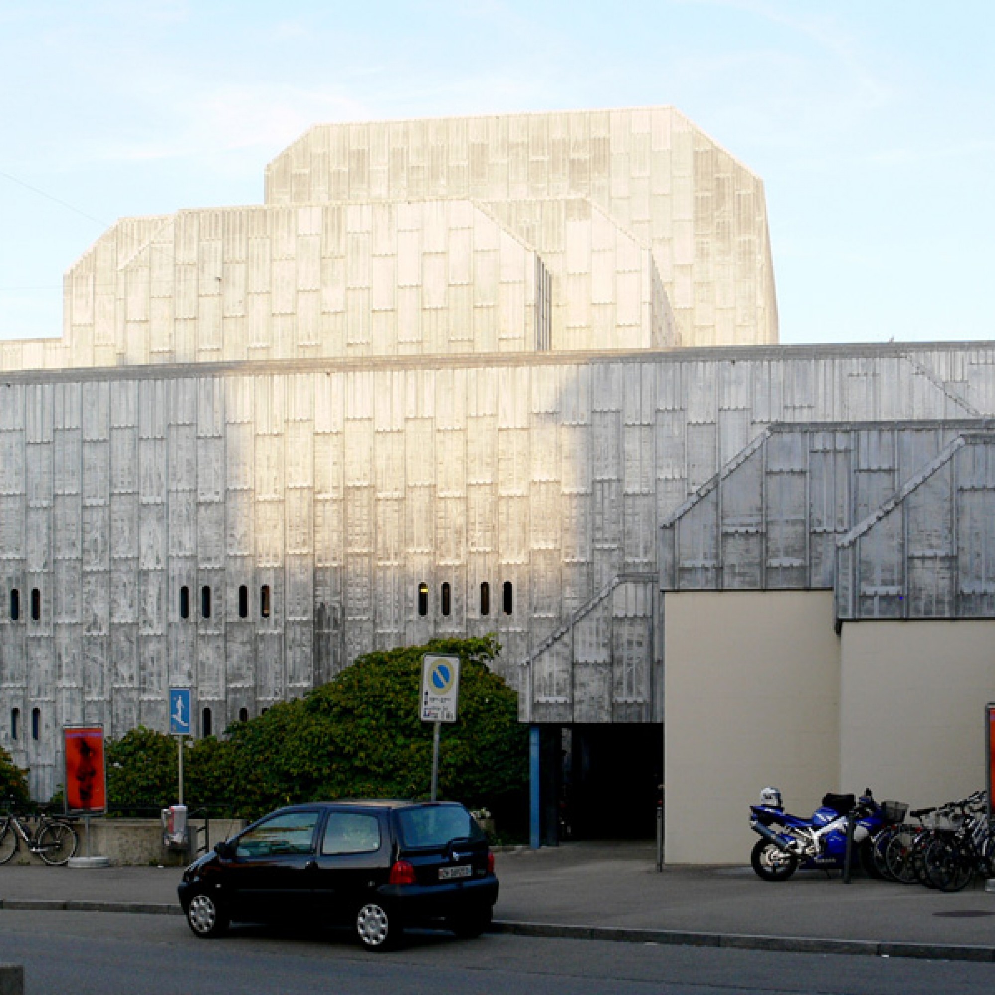 Stadttheater Winterthur 2009 (wikimedia.org, Andreas Praefcke, CC)