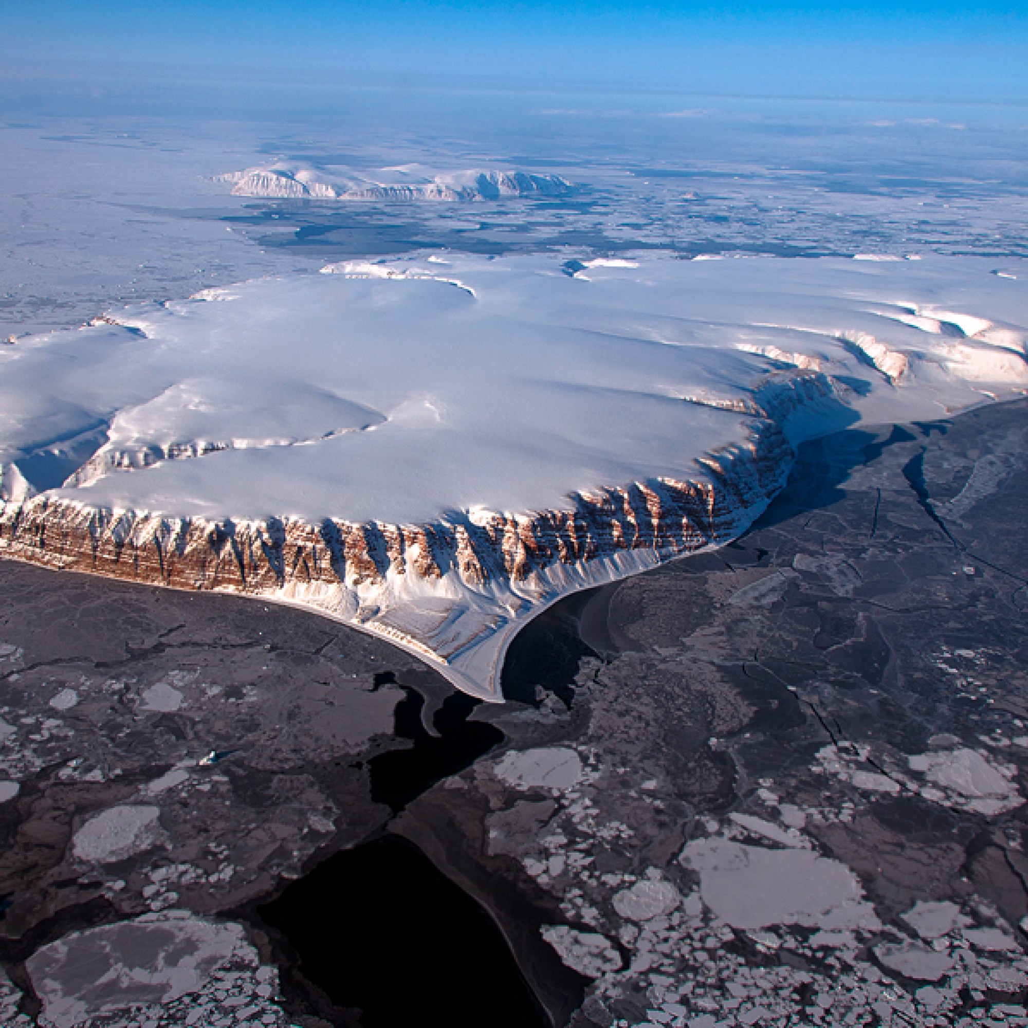 Eisbrücke auf Saunders Island (Falklandinseln). (Nasa)