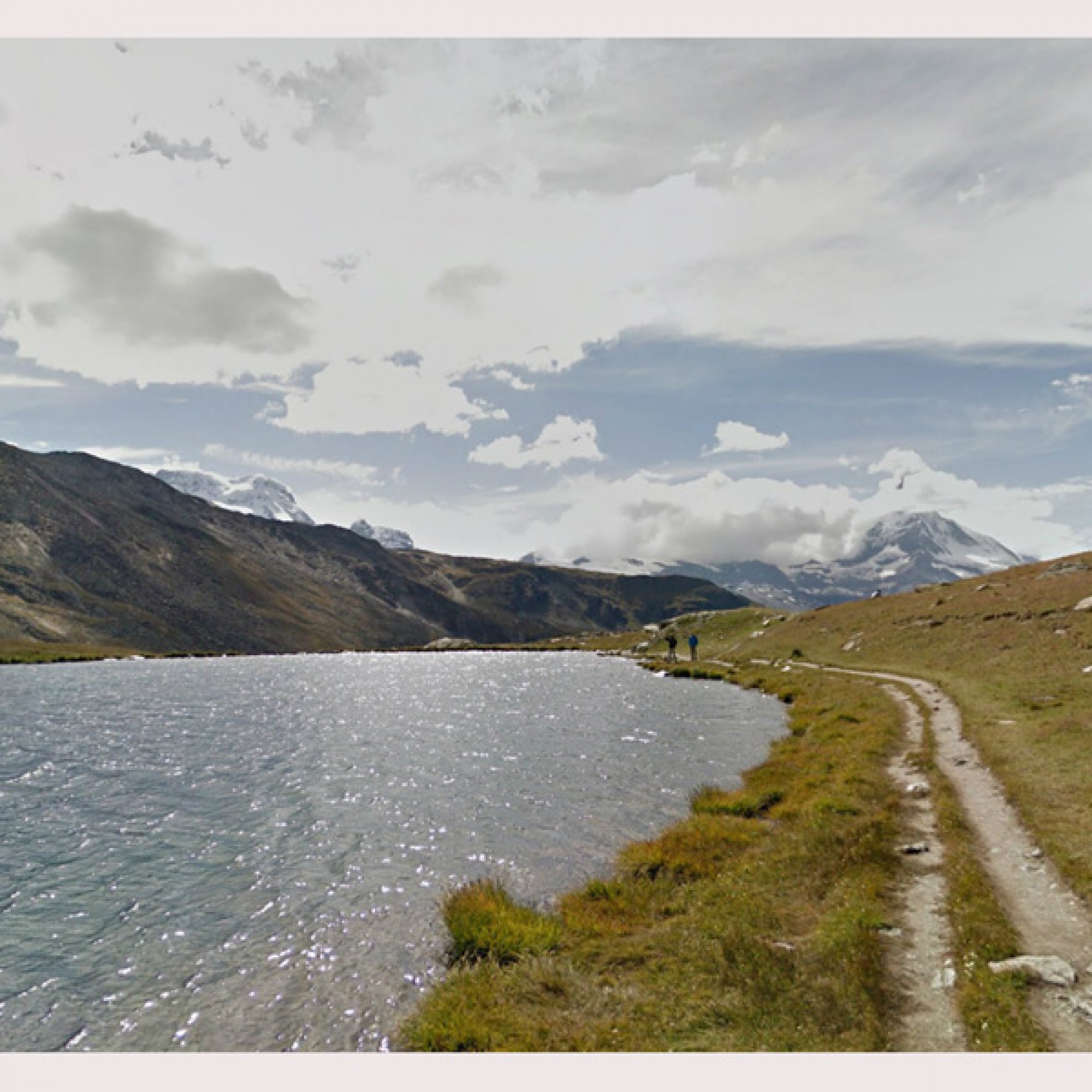 Der 5-Seenweg in der Zermatter Bergwelt (Bilder: Google Street View)