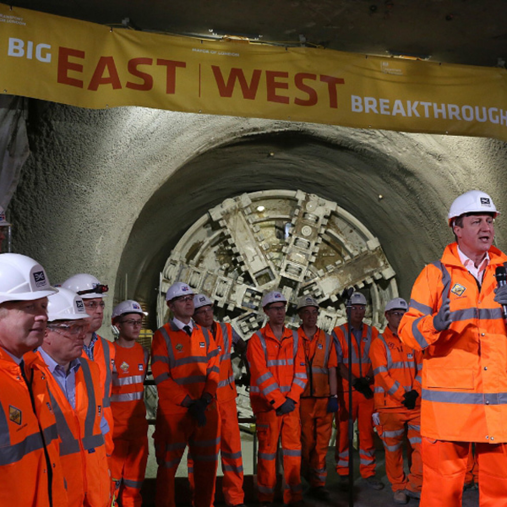 Premierminister David Cameron besuchte die Baustelle.