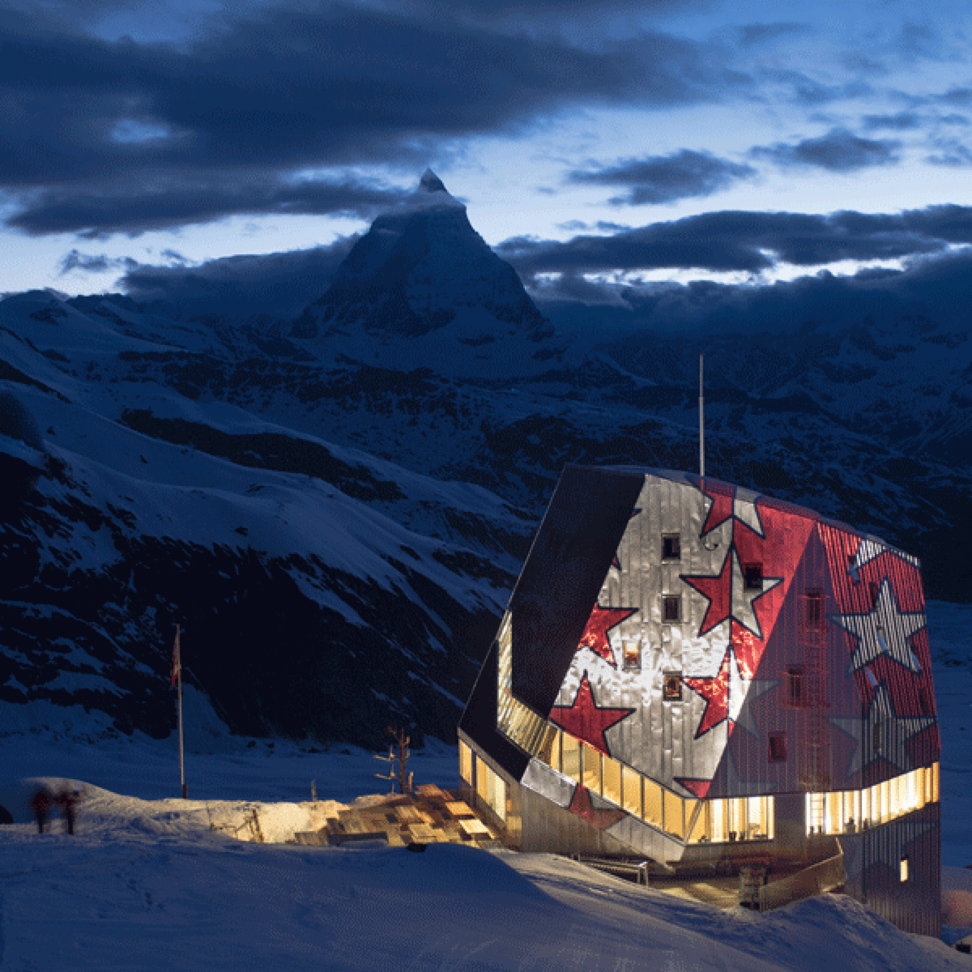 Die 2009 erbaute Monte-Rosa-Hütte in der Nähe des Gornergrats ist längst zur Architektur-Ikone geworden (Bild: SAC).