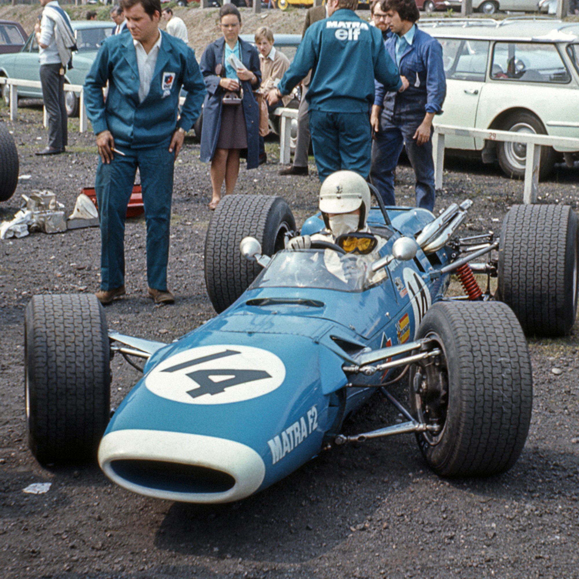 Rennvorbereitung von Johnny Servoz-Gavin in seinem Matra MS7-Cosworth FVA für die XVI London Trophy F2 in Crystal Palace von 1968. Foto David Baxter, F. (motorsportfriends.ch, Museum im Bellpark)