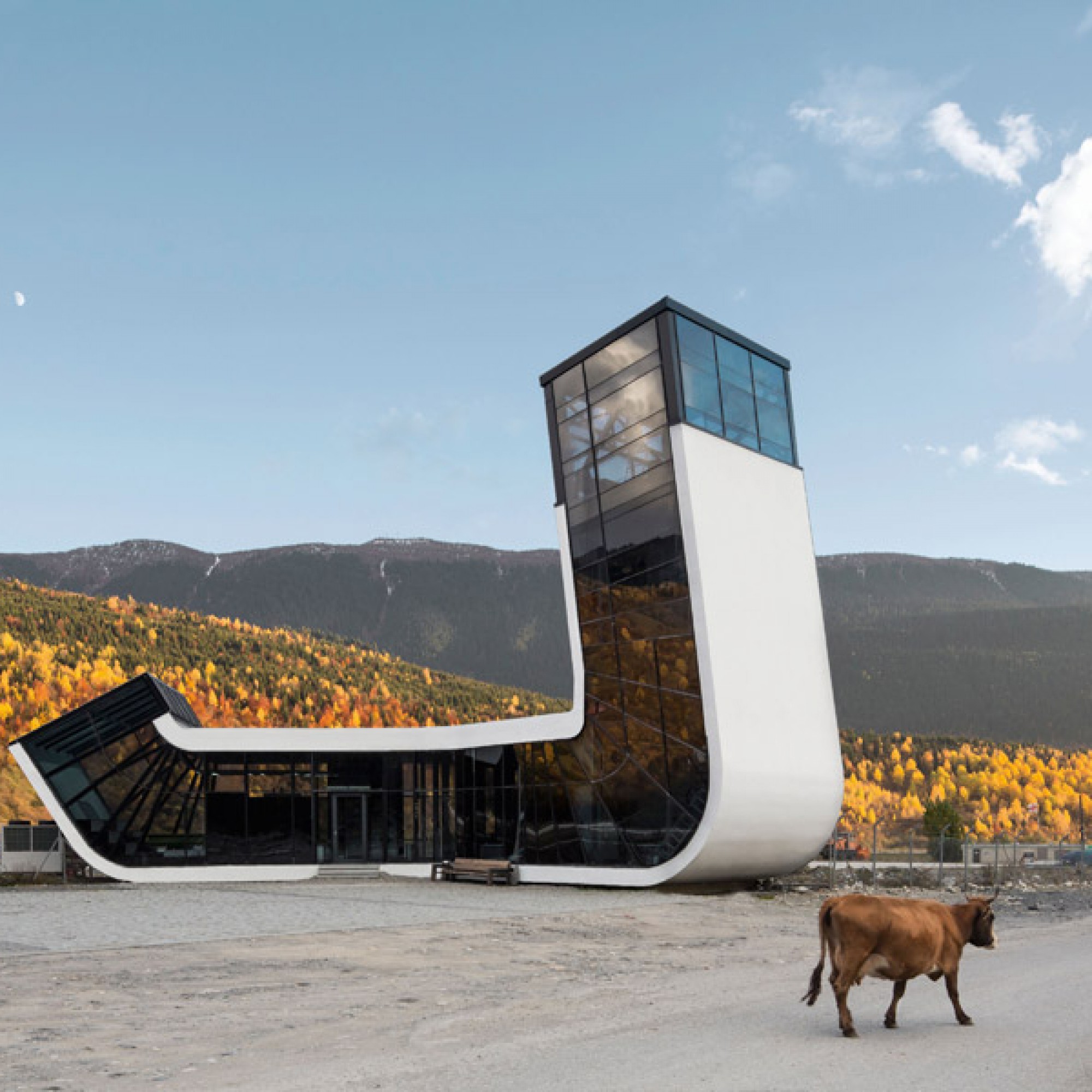 Queen Tamar Airport in Georgien von J. Mayer H. und Partner Architekten (Marcus Buck)