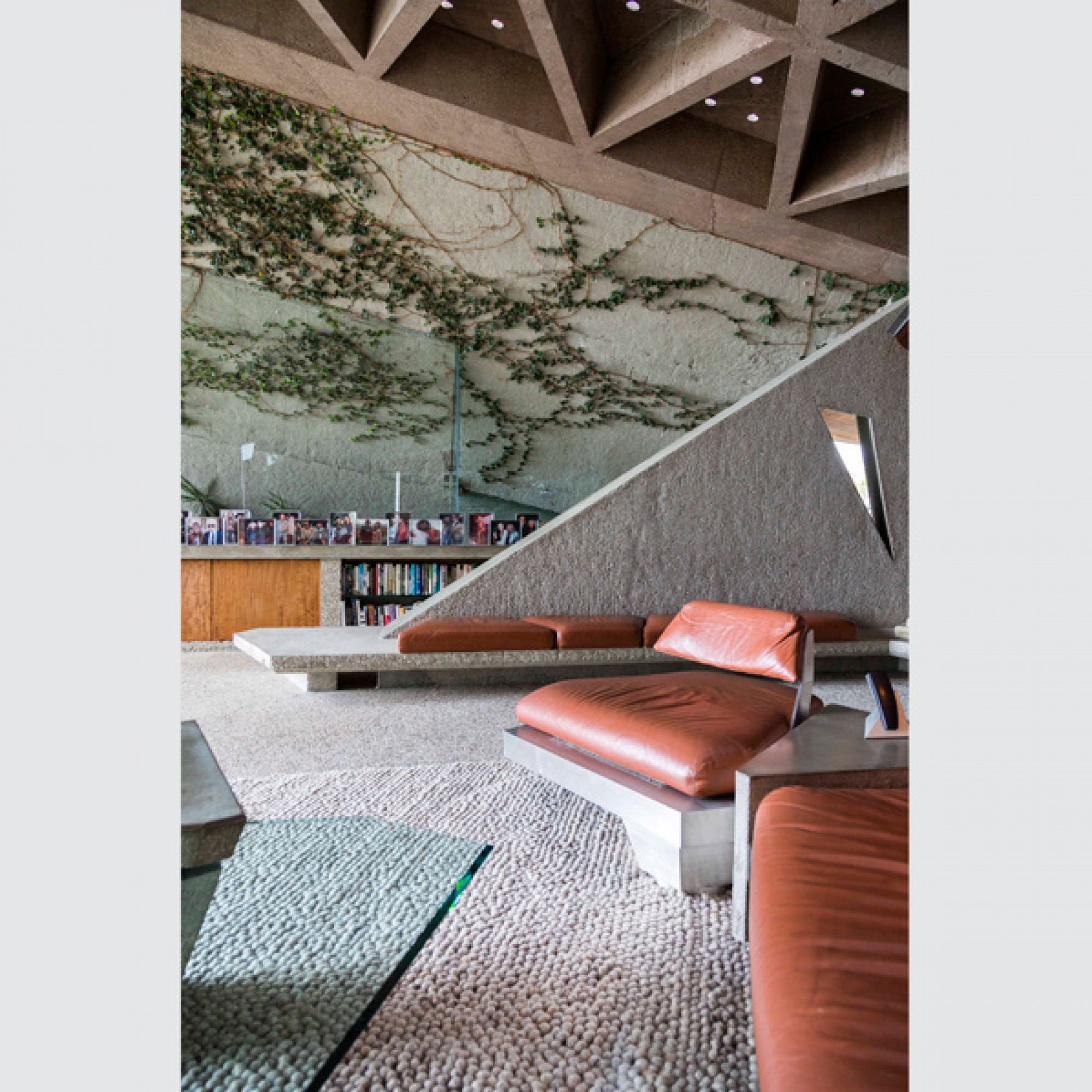 Langezogene Sofas und Bänke... (Tom Ferguson Photography / zvg LACMA) 