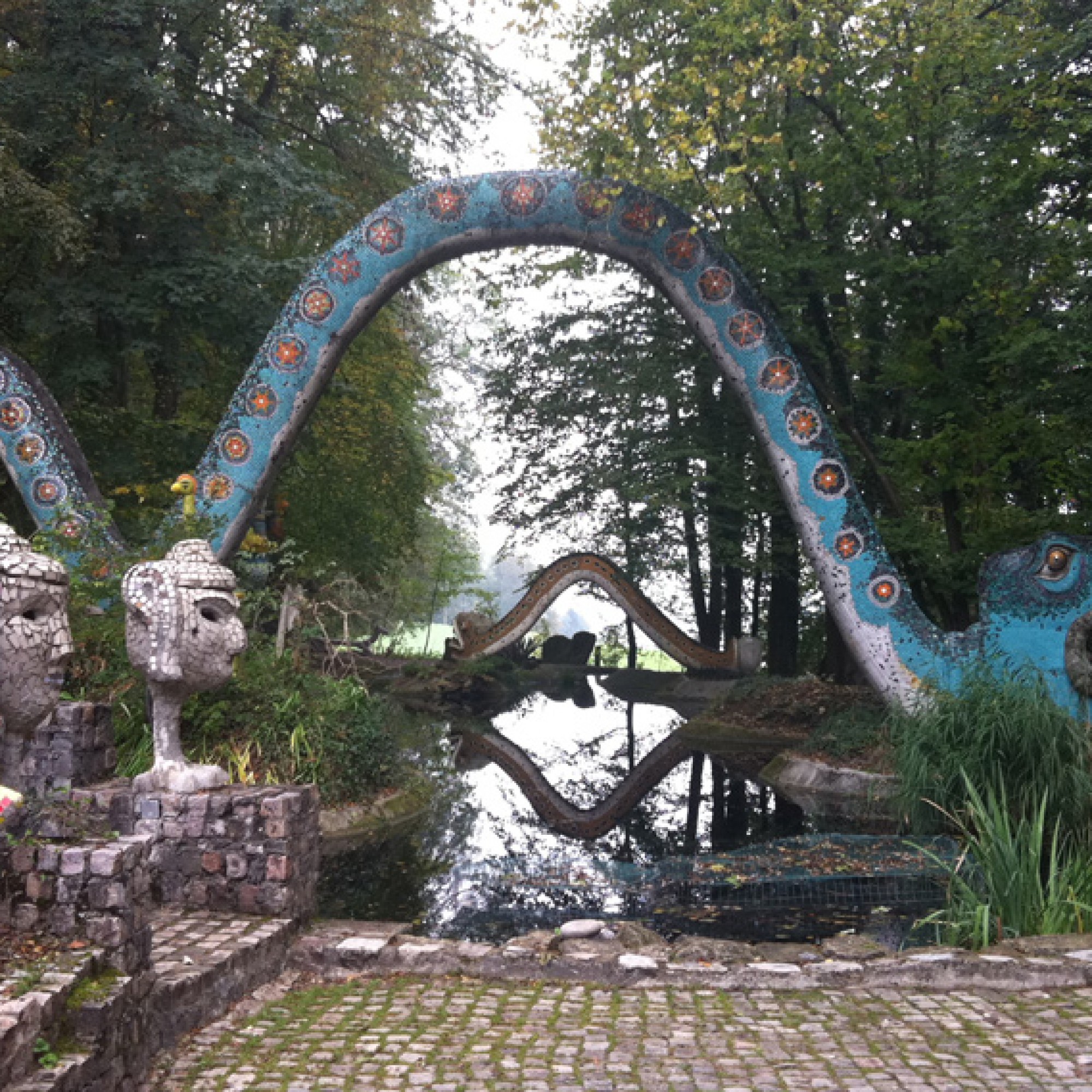 Ein verwunschenes Reich im Wald bei Dietikon: der Bruno-Weber-Park  (Silva Maier)