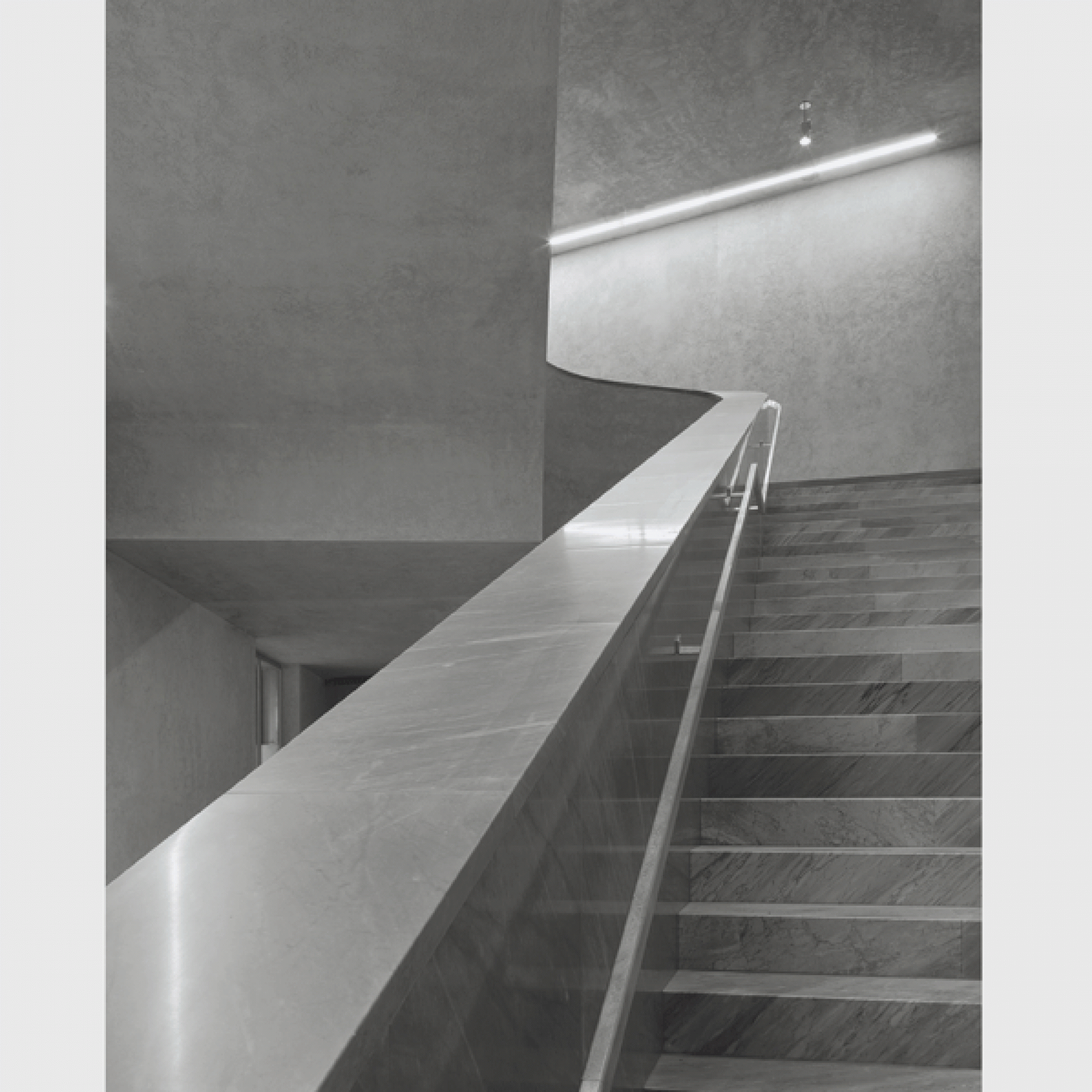 ...glänzender Marmor ... (Stefano Graziani / Kunstmuseum Basel)
