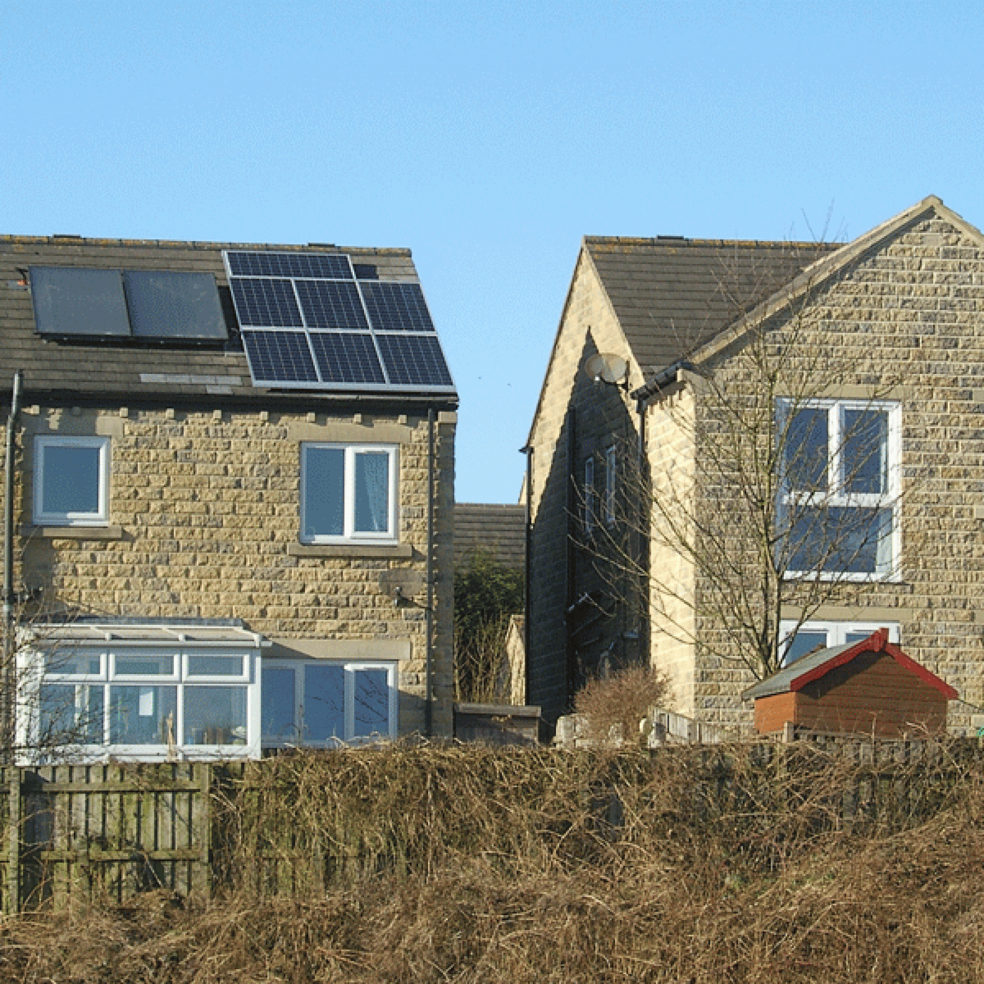 Gretchenfrage: Wie hat es mein Nachbar mit Solarpanels – und was macht das mit mir? (Bild: Rob Glover, CC BY-SA 2.0)