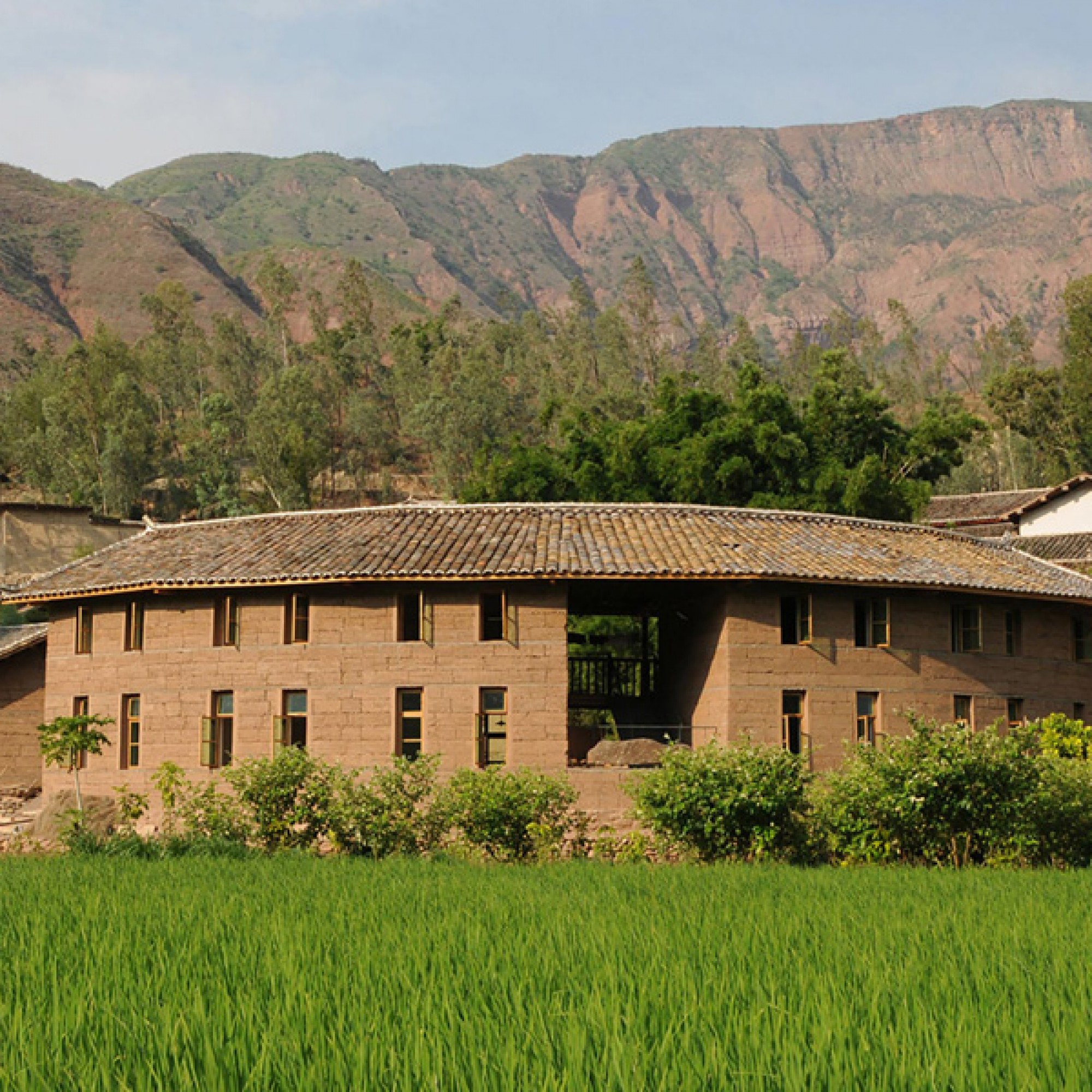 Secmol, Schulneubau in Indien