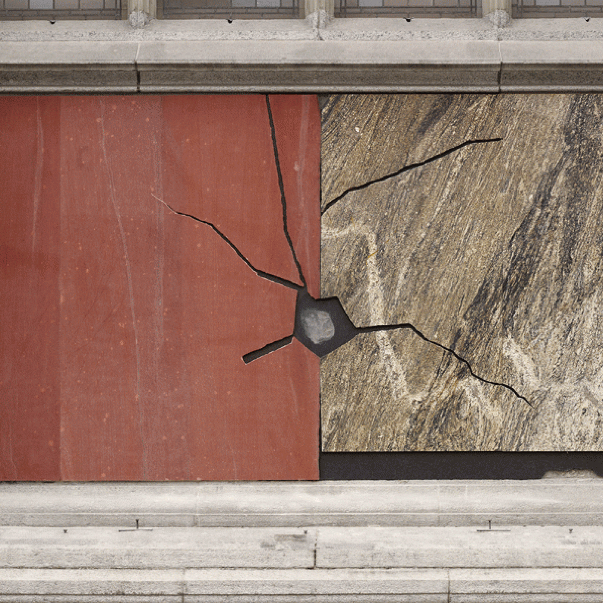 ...tragen Bearbeitungspuren, die beinahe zufällig wirken...  (Studio Willen/Landesmuseum)