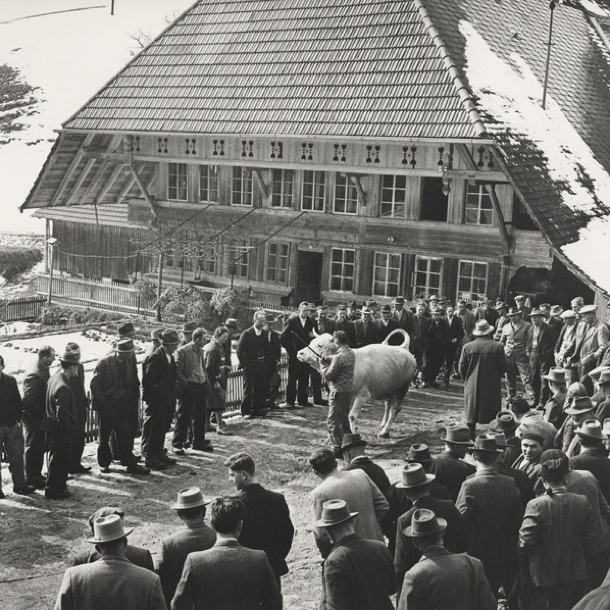 "Die dörfliche Schweiz".  (Fredo Meyer-Henn/Walter Studer, Staatsarchiv des Kantons Bern)