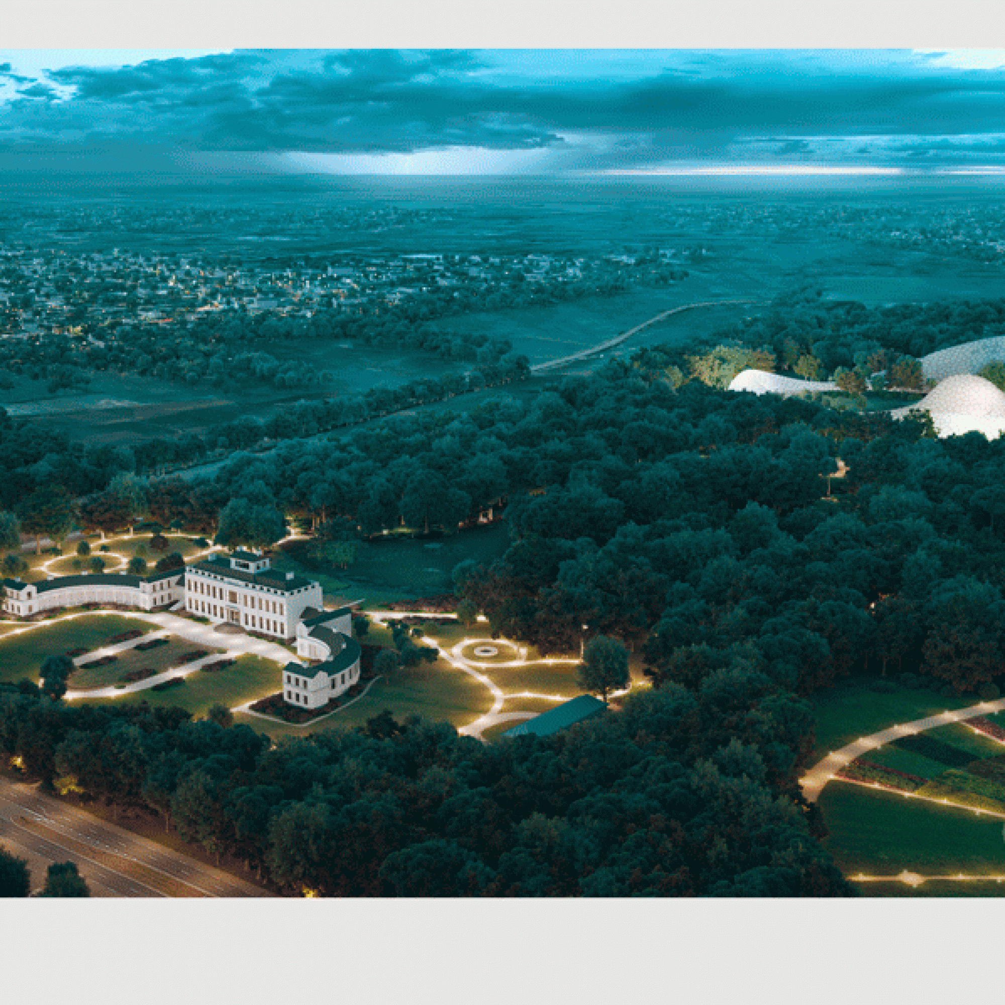 Schloss und Park werden um ein gigantisches Gewächshaus ergänzt. (zvg) 1/2