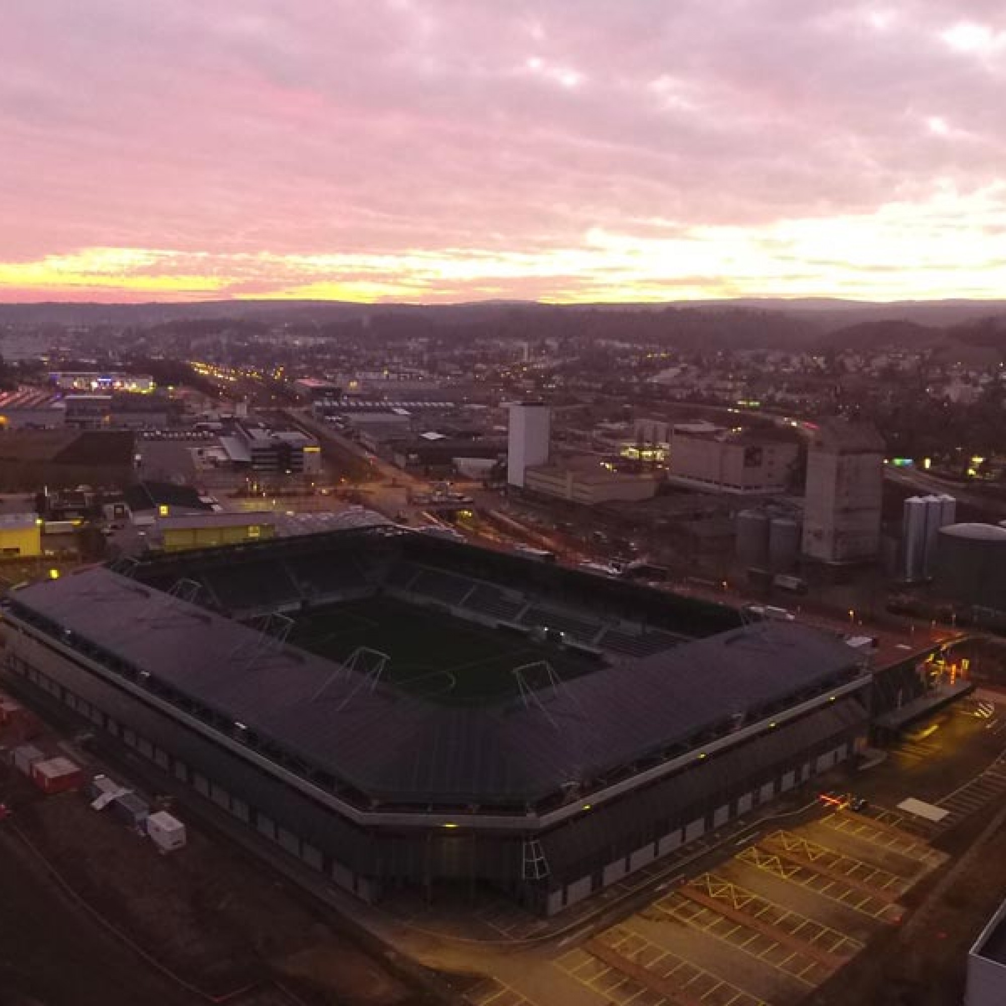 Optimale Trainings- und Spielbedingungen bietet das Stadion für die Spieler des FC Schaffhausen. 