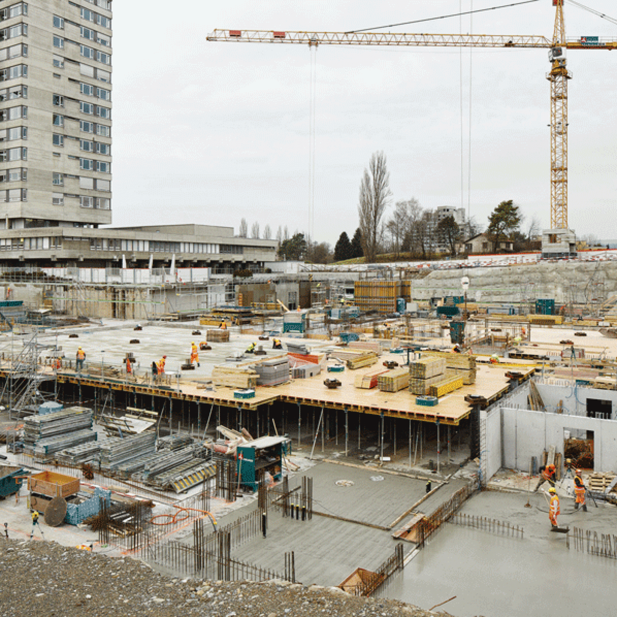 Betonieren im grossen Stil: Es tut sich was in der Baugrube.