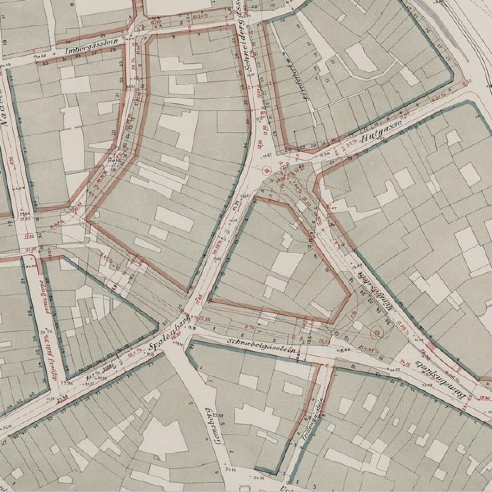 Baulinien für die Verbreiterung der Münzgasse, der Schnabelgasse und der Grünpfahlgasse: Beilage zum Ratschlag 1235 vom Januar 1900. Bis 1905 erfolgte die Verbreiterung der Münzgasse nach diesem Plan. Auch die Schnabelgasse wurde verbreitert. Erst später 