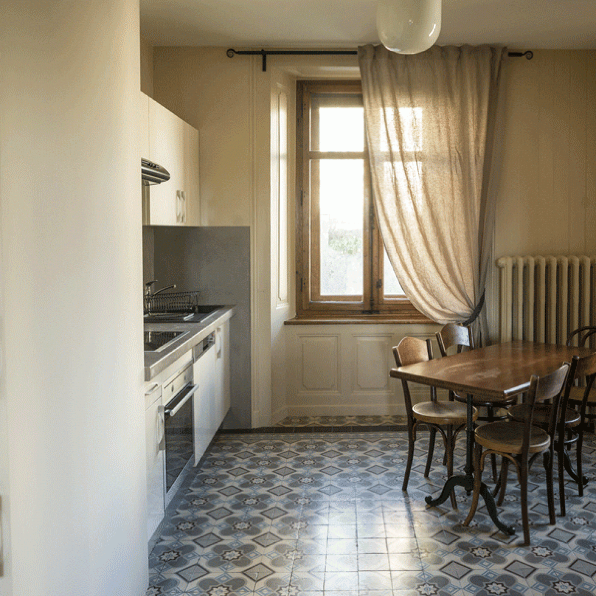 Küche der Wohnung «Terrasse» (Ferien im Baudenkmal)