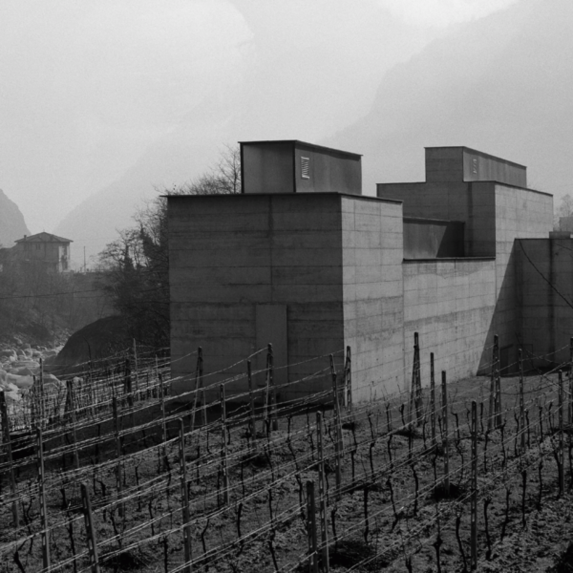 Das Museum für Reliefs und Halbfiguren des Schweizer Bildhauers Hans Josephsohn in Giornico TI, entworfen vom Zürcher Architekten Peter Märkli. (Bilder zvg)