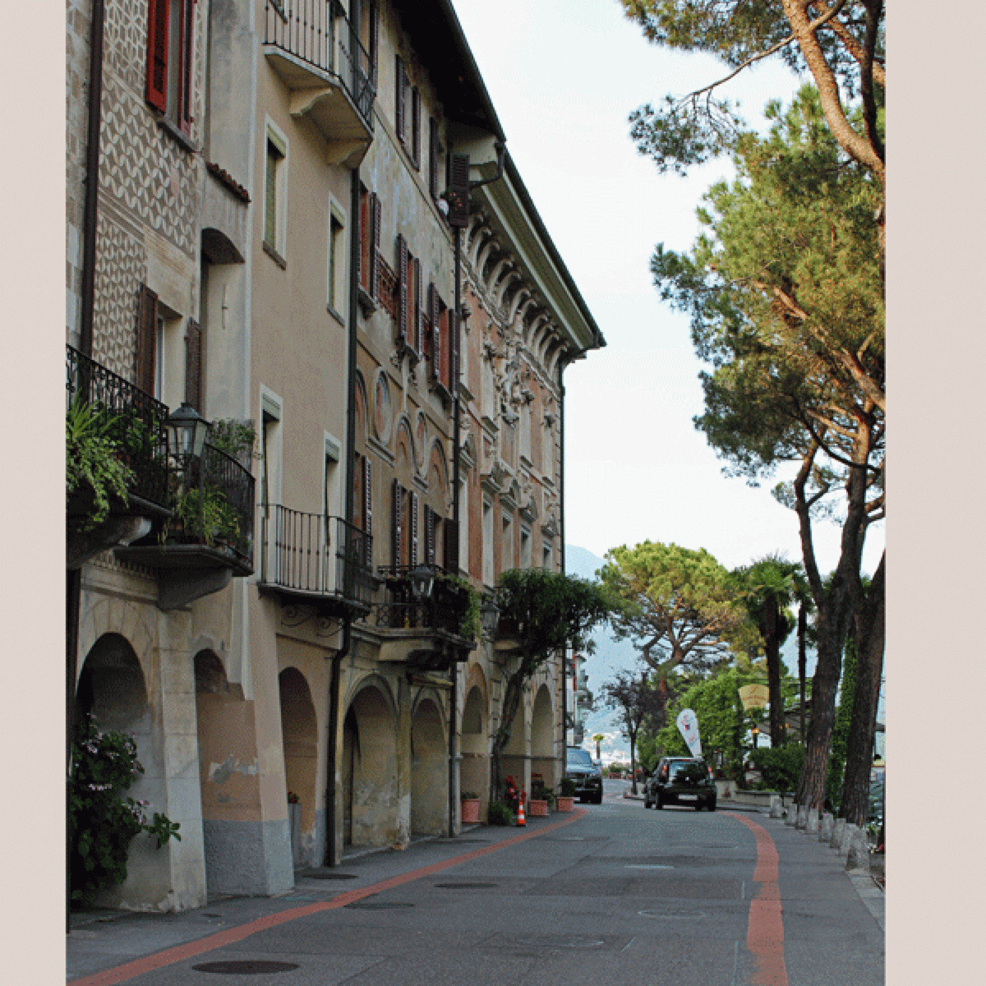 Die Seepromenade von Morcote bei Tag… (Bilder: Manuela Talenta)