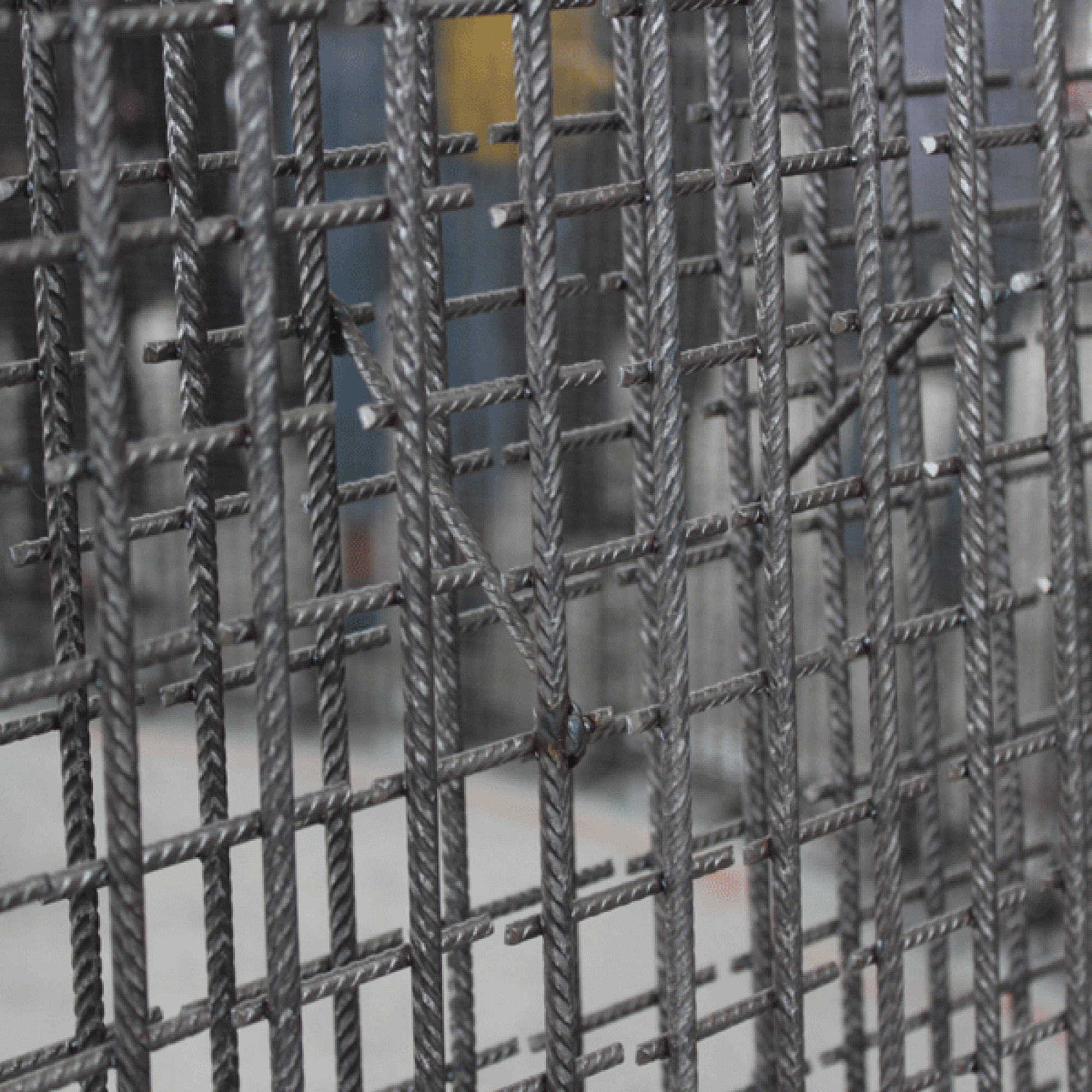 Die enge Struktur des Stahldrahtgitters verhindert das Auslaufen des Betons.