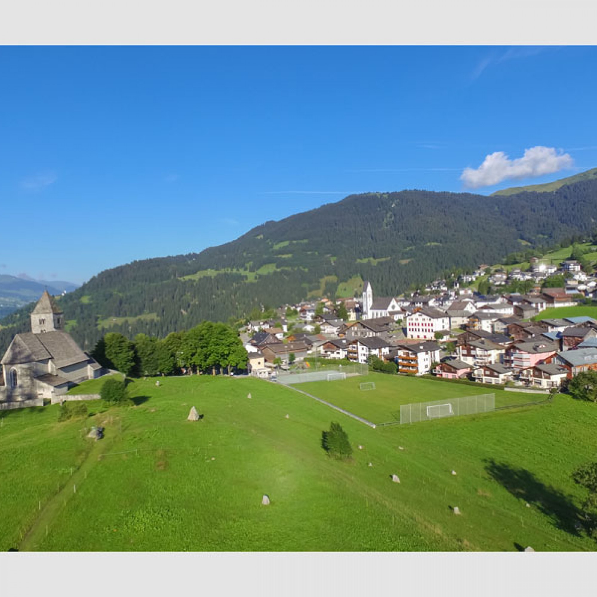 …Falera im Kanton Graubünden,…