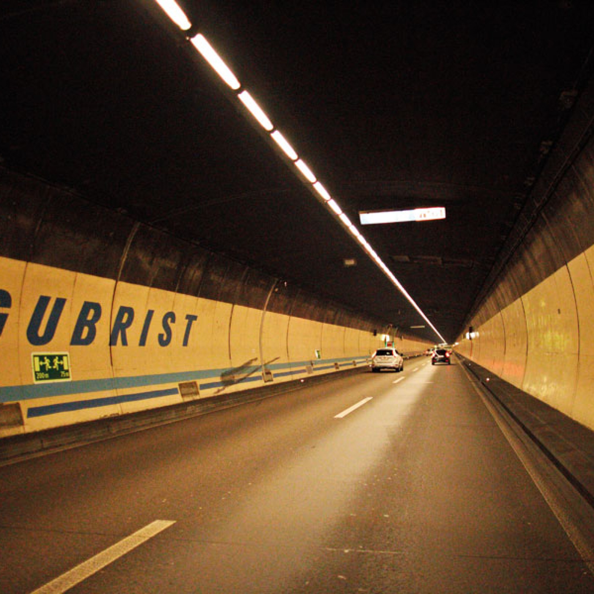 Gubristtunnel (Bundesamt für Strassen ASTRA, CH-3003 Bern)