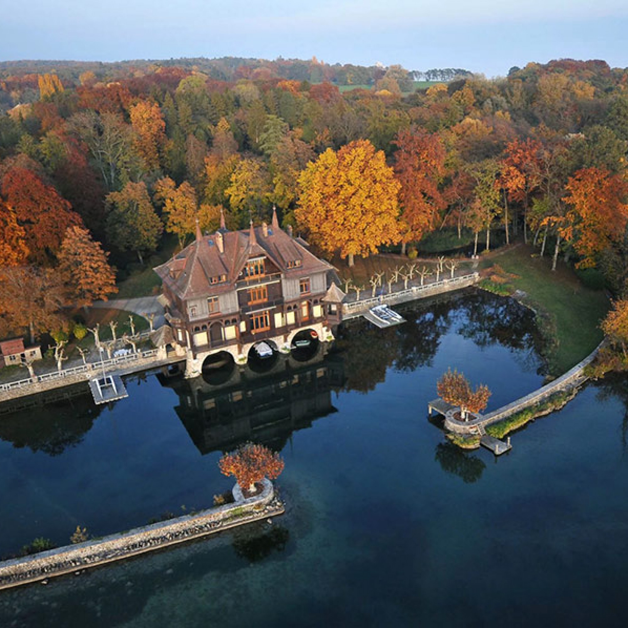 Wird versteigert: Château de Promenthoux am Genfersee. (toptenrealestatedeals.com)