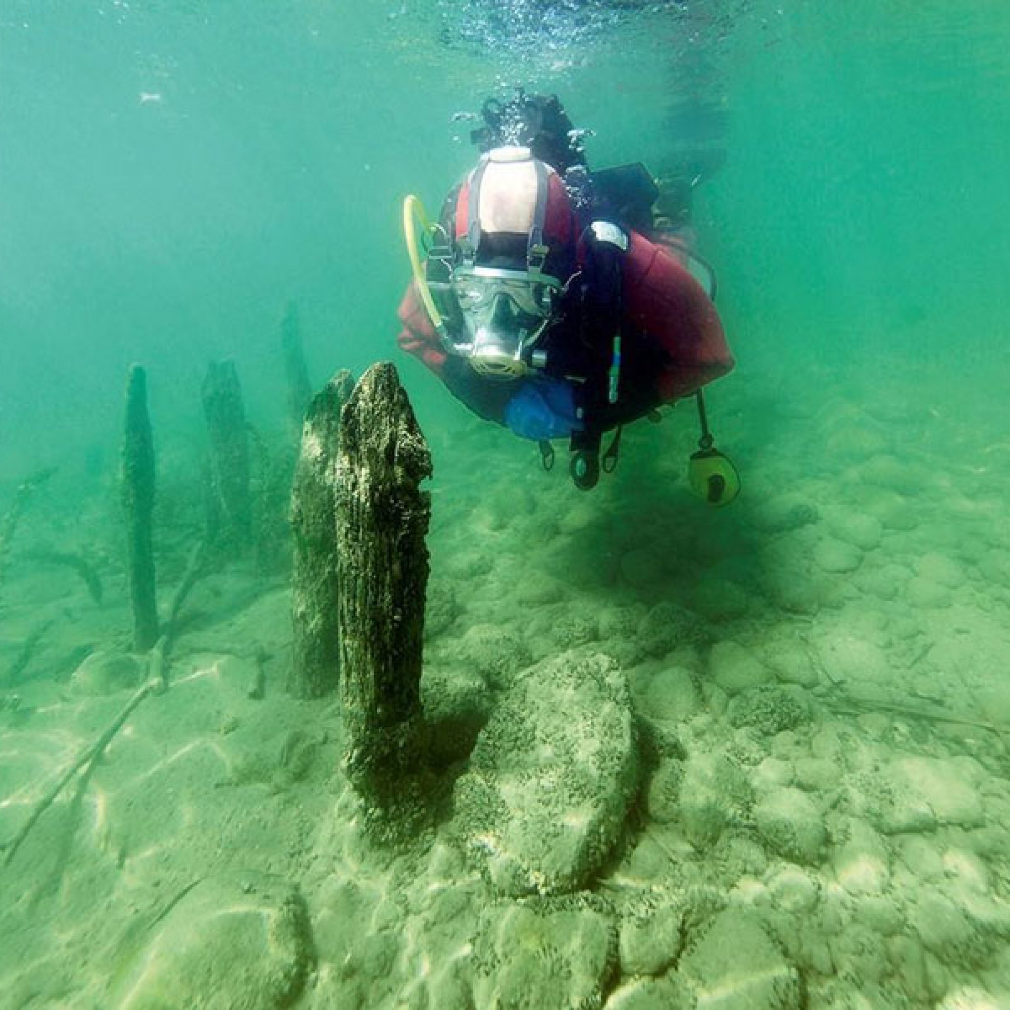 Die archäologische Stätte Sutz-Lattrigen am Ufer des Bielersees.