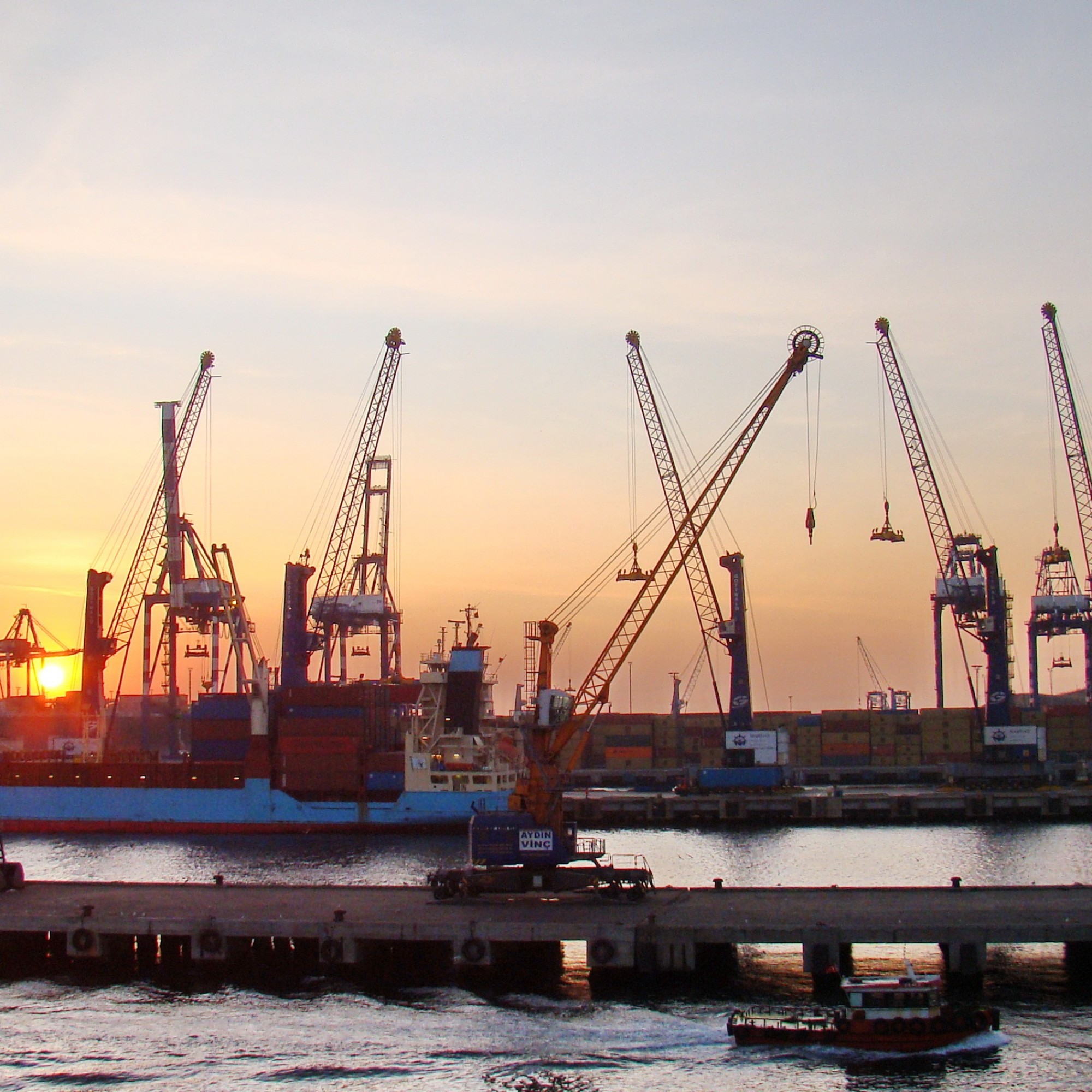 Die fünf höchsten Krane der Welt Baublatt