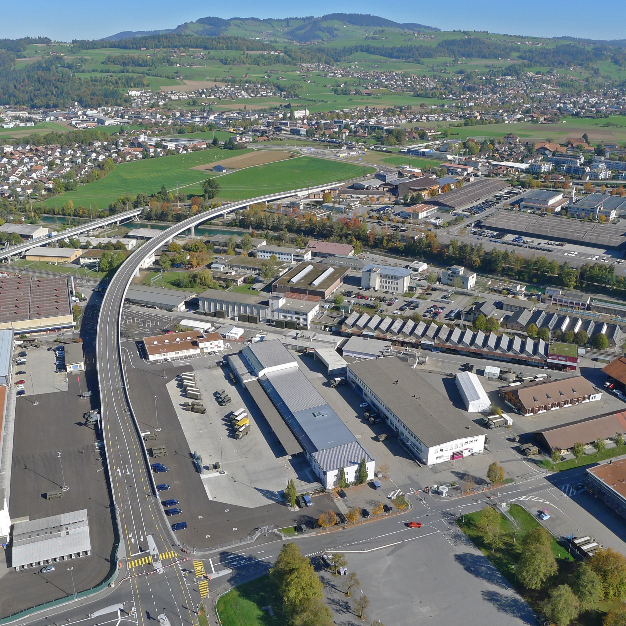 Der Knoten ESP des Bypasses Thun Nord kurz vor der Alpenbrücke.