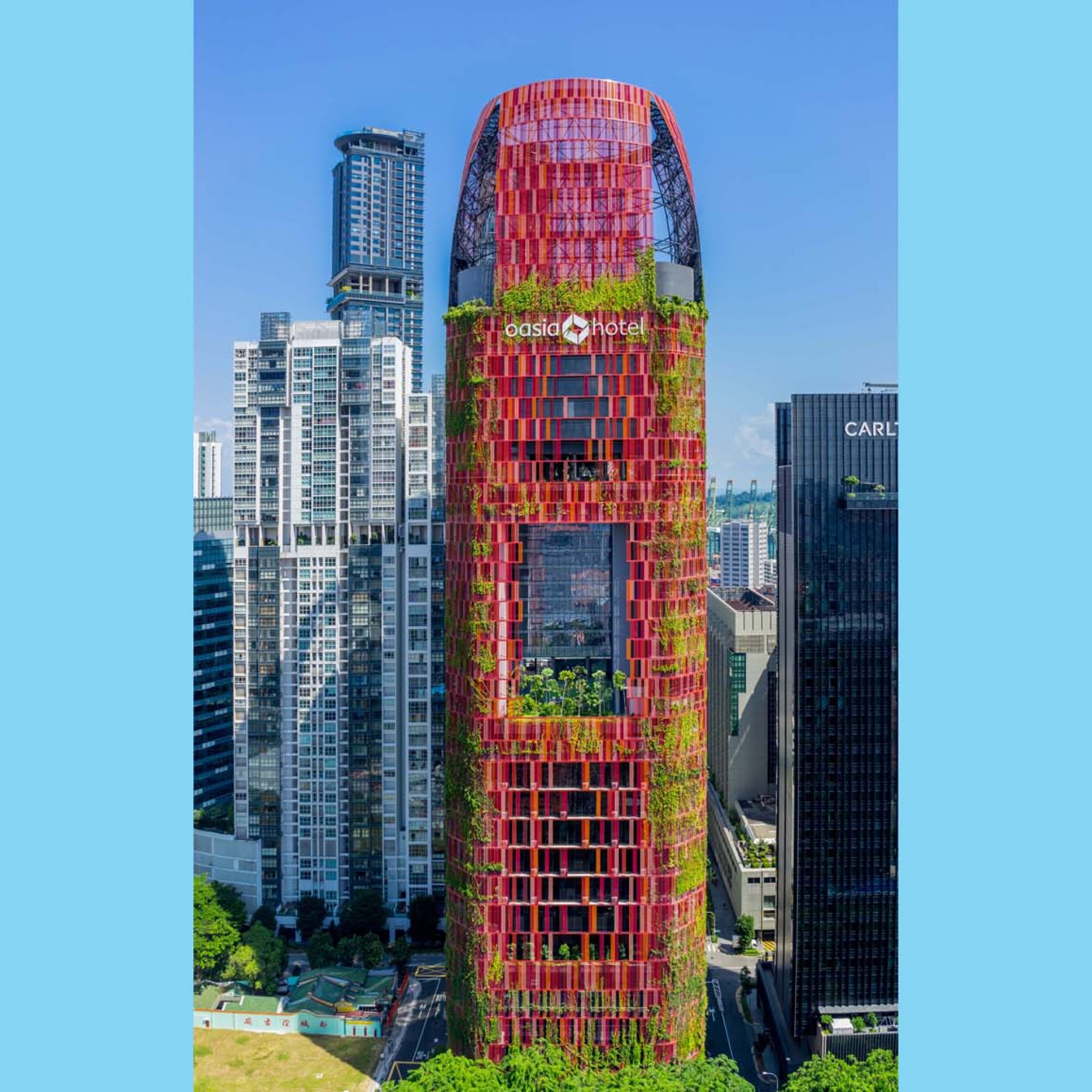 Platz 3: Oasia Hotel Downtown in Singapur von WOHA Architects Pte. LTD., Höhe 190 Meter, 27 Etagen.