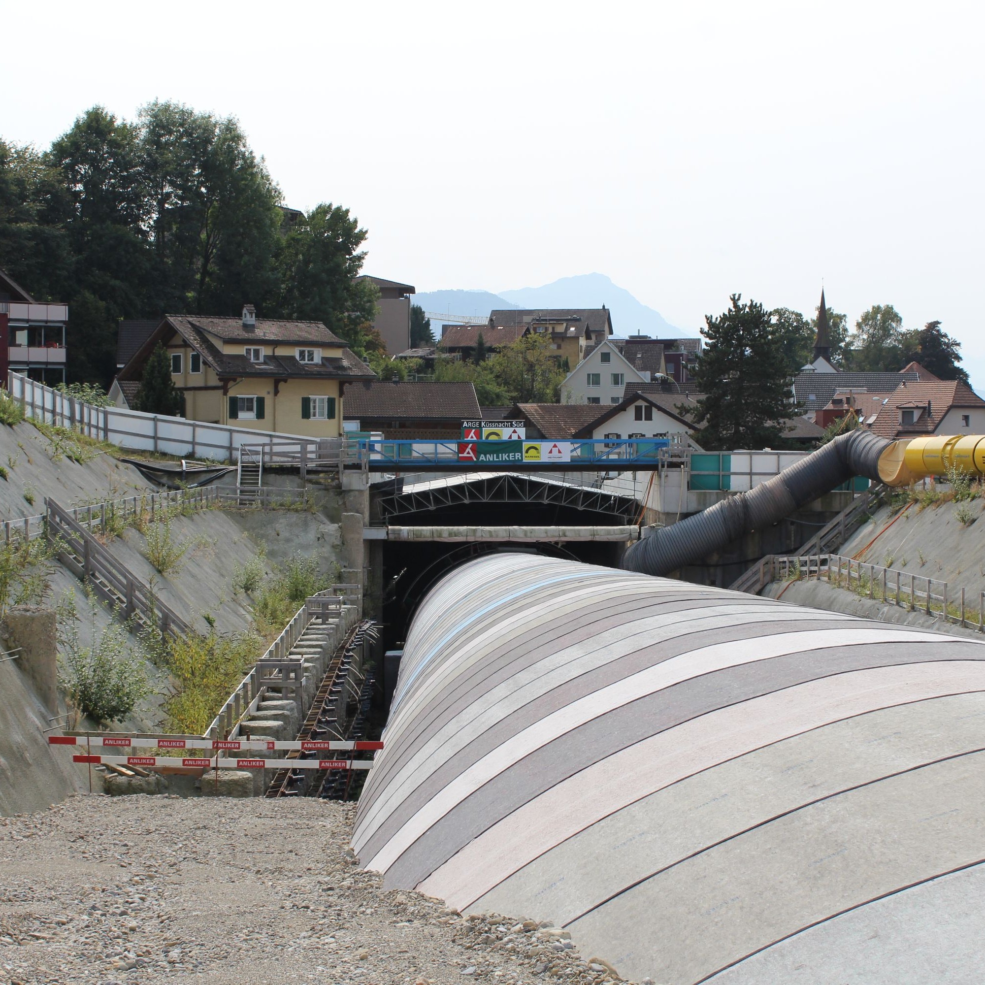 Startpunkt des bergmännischen Teils des Tunnels Berg der Südumfahrung Küssnacht im September 2017, kurz bevor sich die Sandlinse bildete.