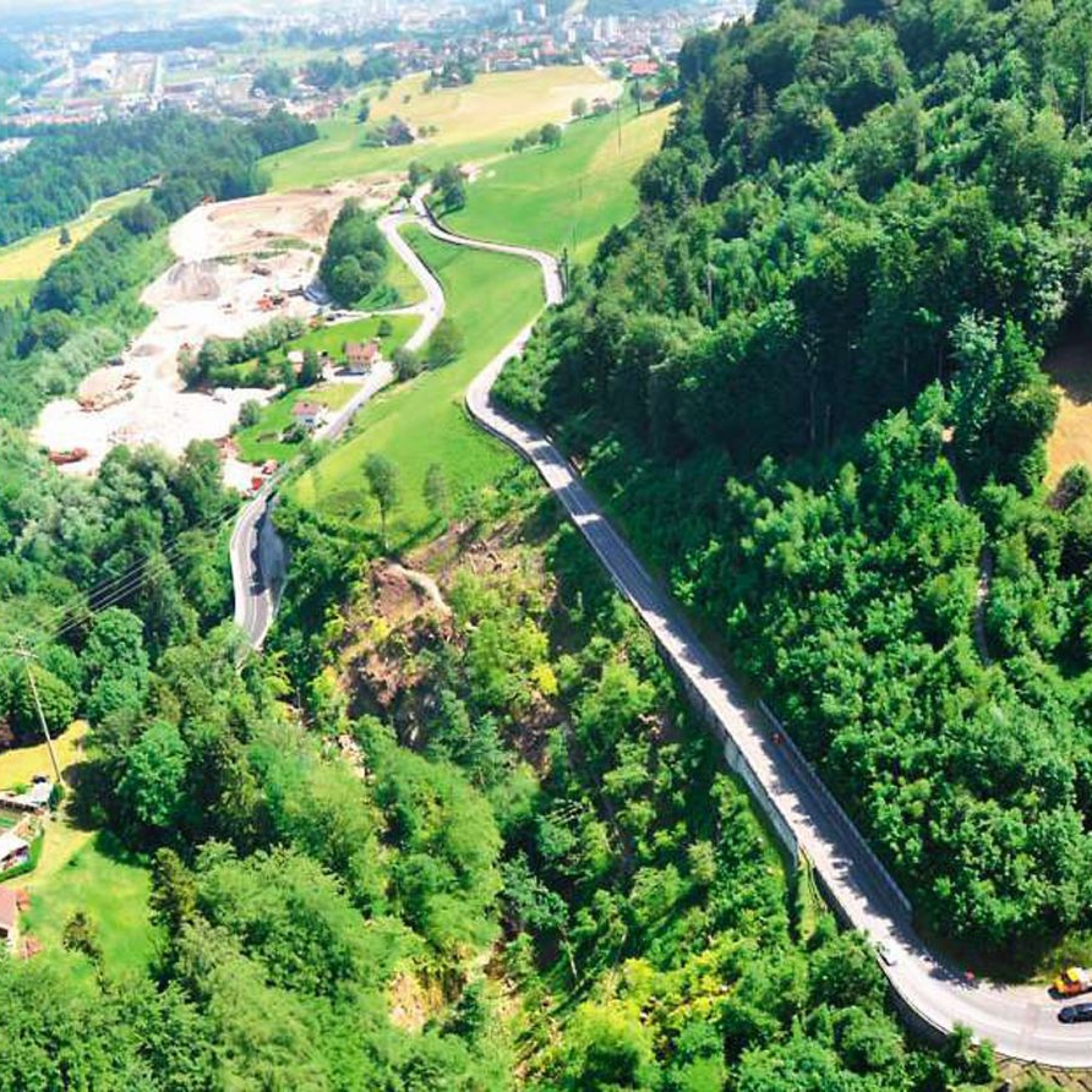 Kantonsstrasse K4, Abschnitt Kurve Ränggloch, Horüti.