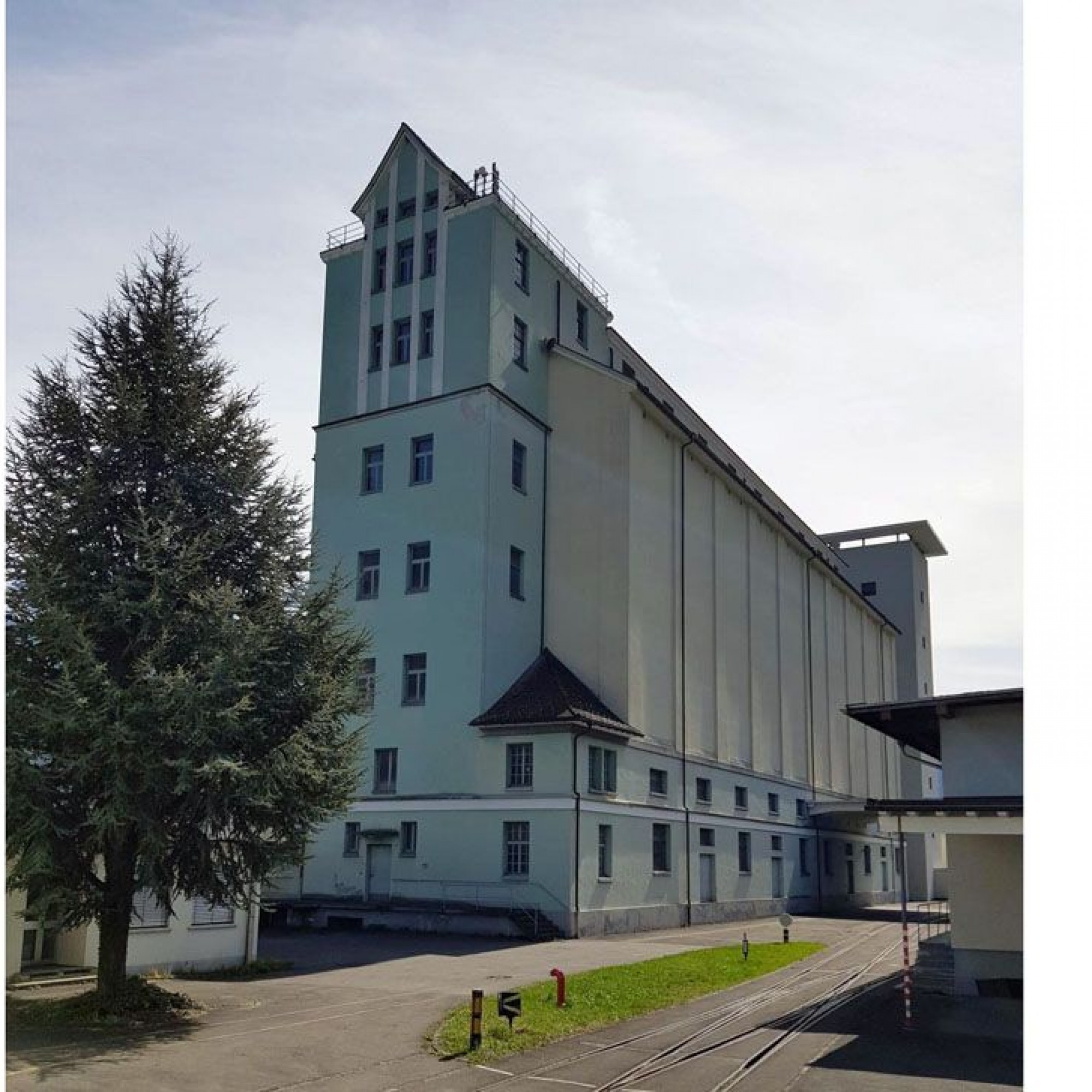 Das ehemalige eidgenössische Getreidesilo auf der Werkmatt Uri in Altdorf.