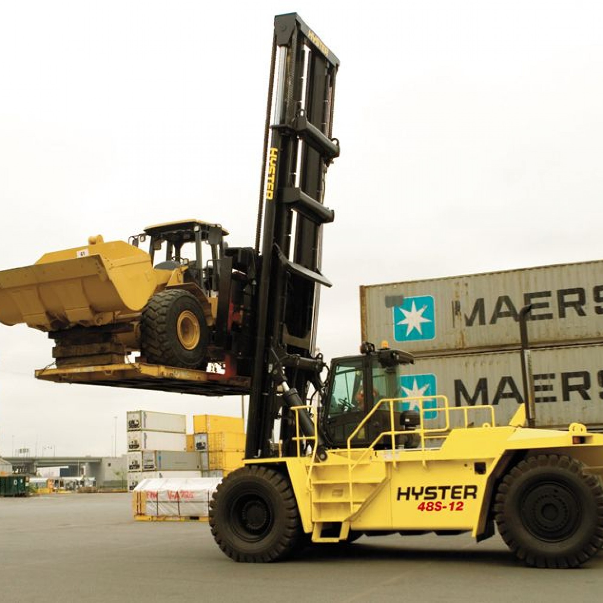 Der „schwächste“ der zehn stärksten Gabelstapler der Welt ist der Hyster H48XMS-12, der 48 Tonnen heben kann.