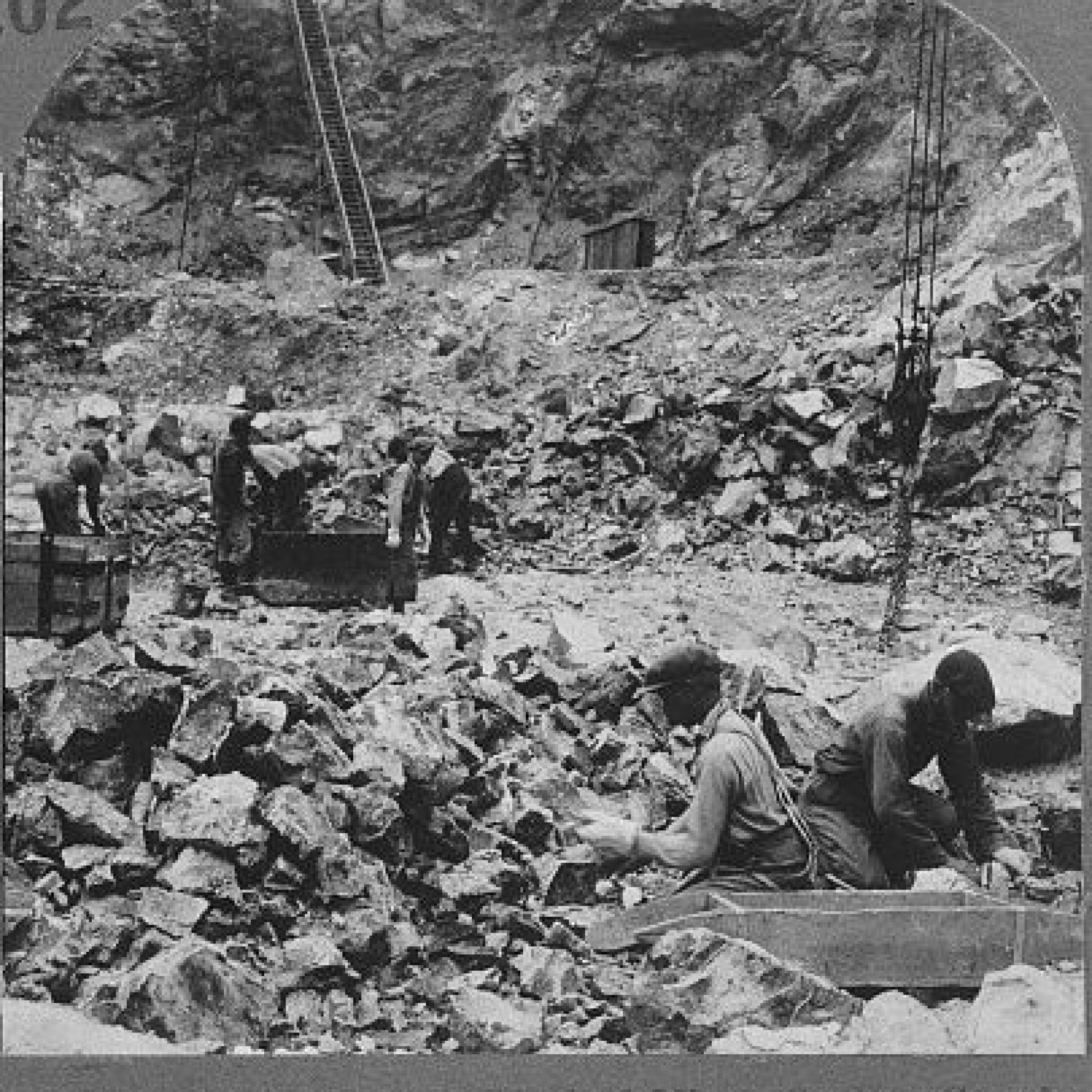 Bergarbeiter in Asbestos bei der Arbeit. 