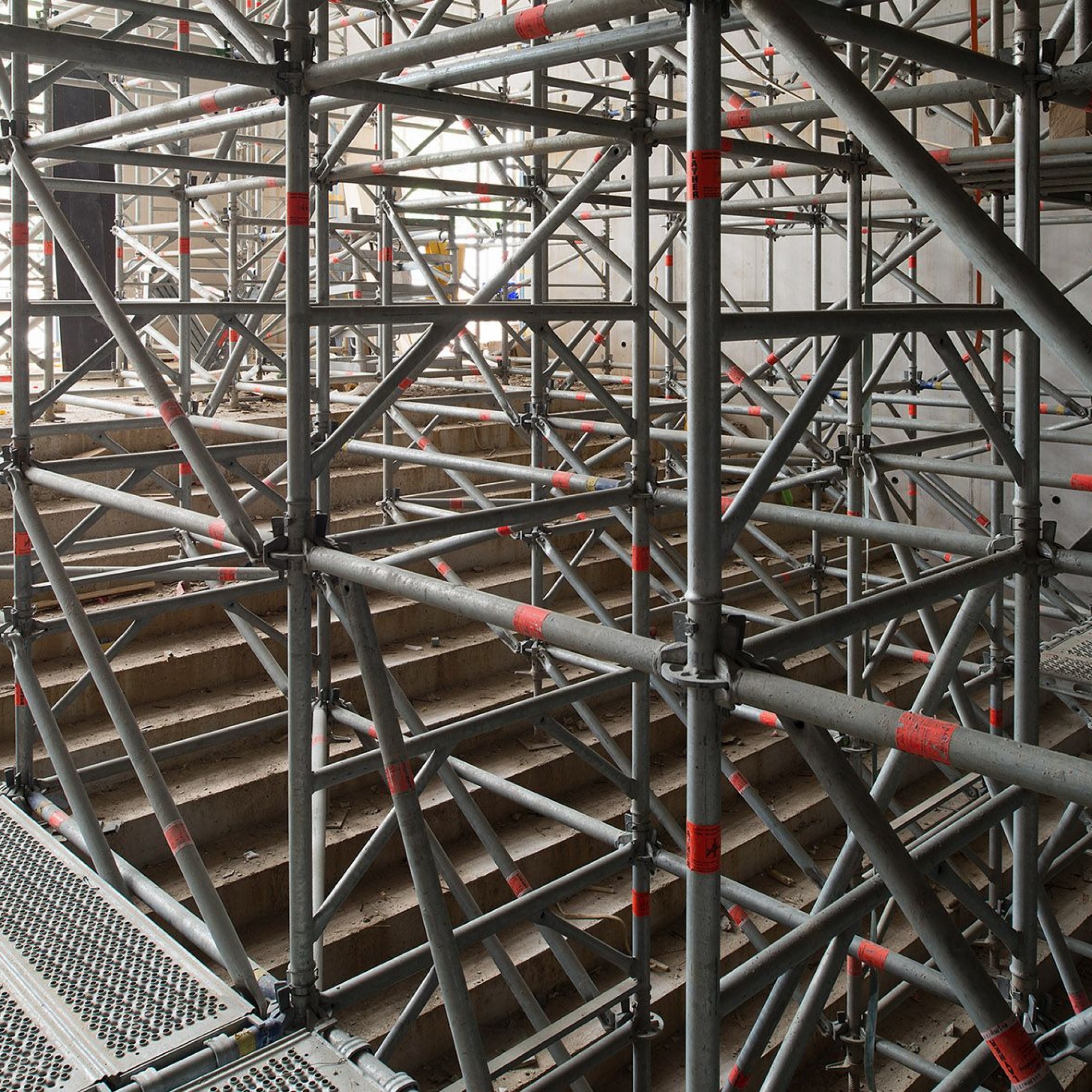 Die Treppe wird dereinst aus der zentralen Halle zum Garten der Kunst führen.