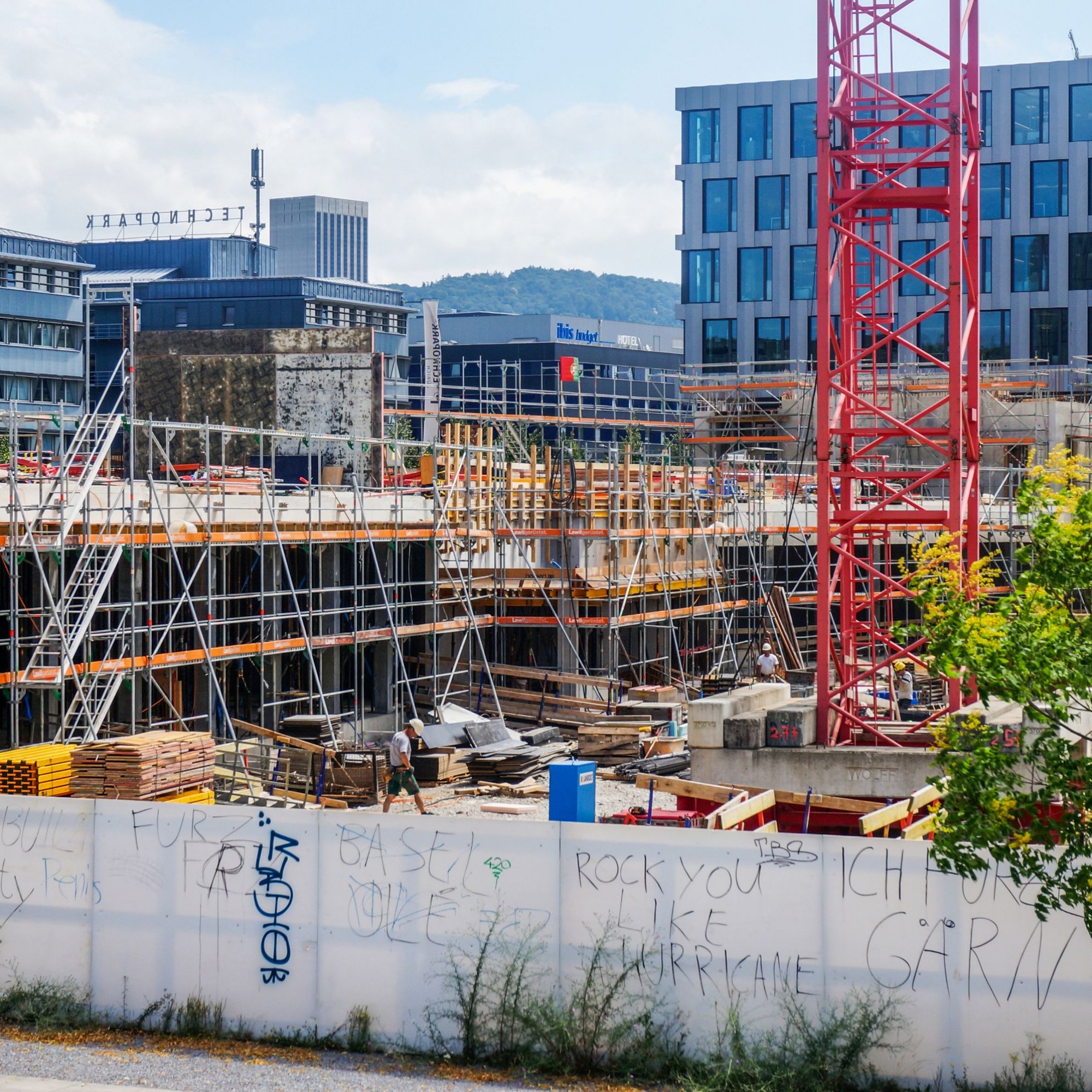 Bau Schulanlage am Pfingstweidpark Zürich