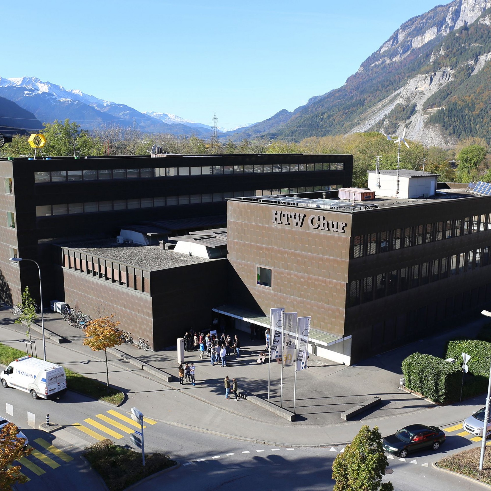 Das Hauptgebäude der Hochschule für Technik und Wirtschaft HTW.