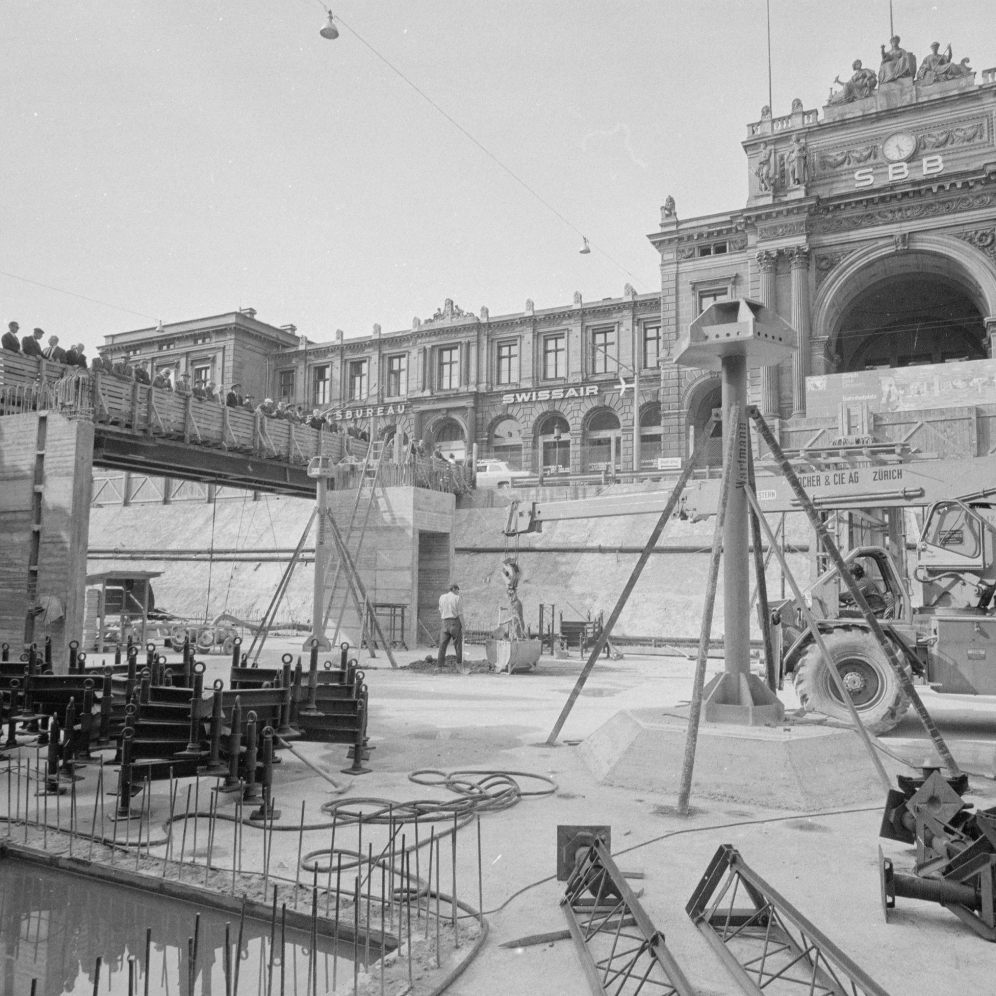 1967 erfolgte der Spatenstich für das heutige "Shopville". Damit erhielt der Bahnhofplatz sein heutiges Aussehen. 